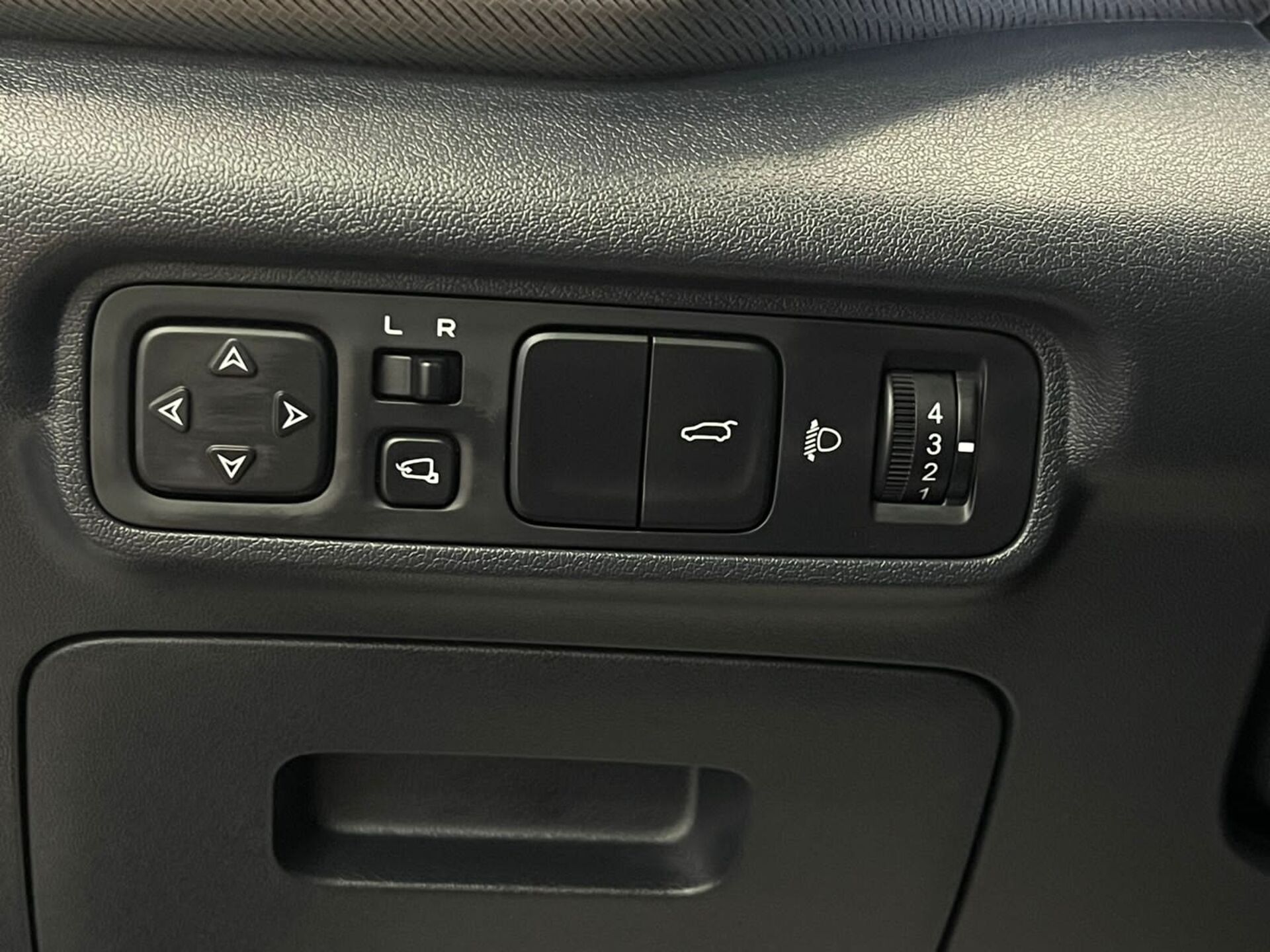 Легковой автотранспорт - CHANGAN UNI-T 1.5 AMT (167 л.с.)