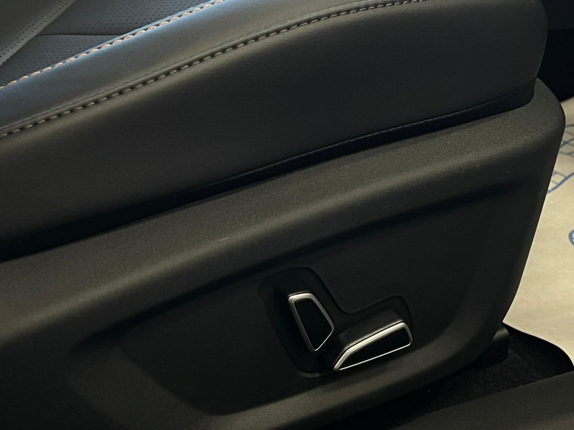 Легковой автотранспорт - CHANGAN UNI-T 1.5 AMT (167 л.с.)