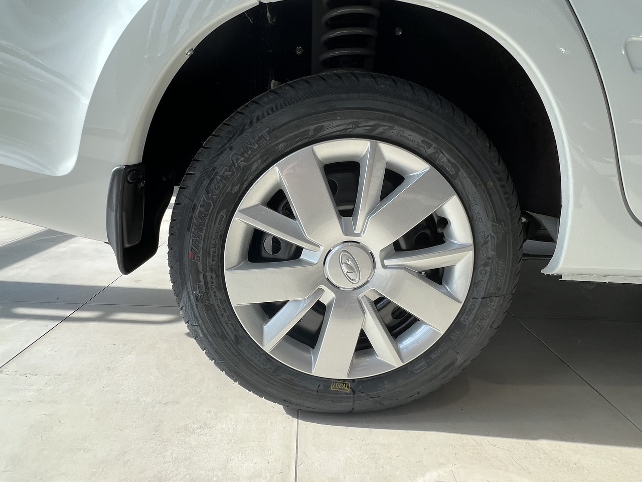 Легковой автотранспорт - LADA Granta 1.6 MT (106 л.с.)