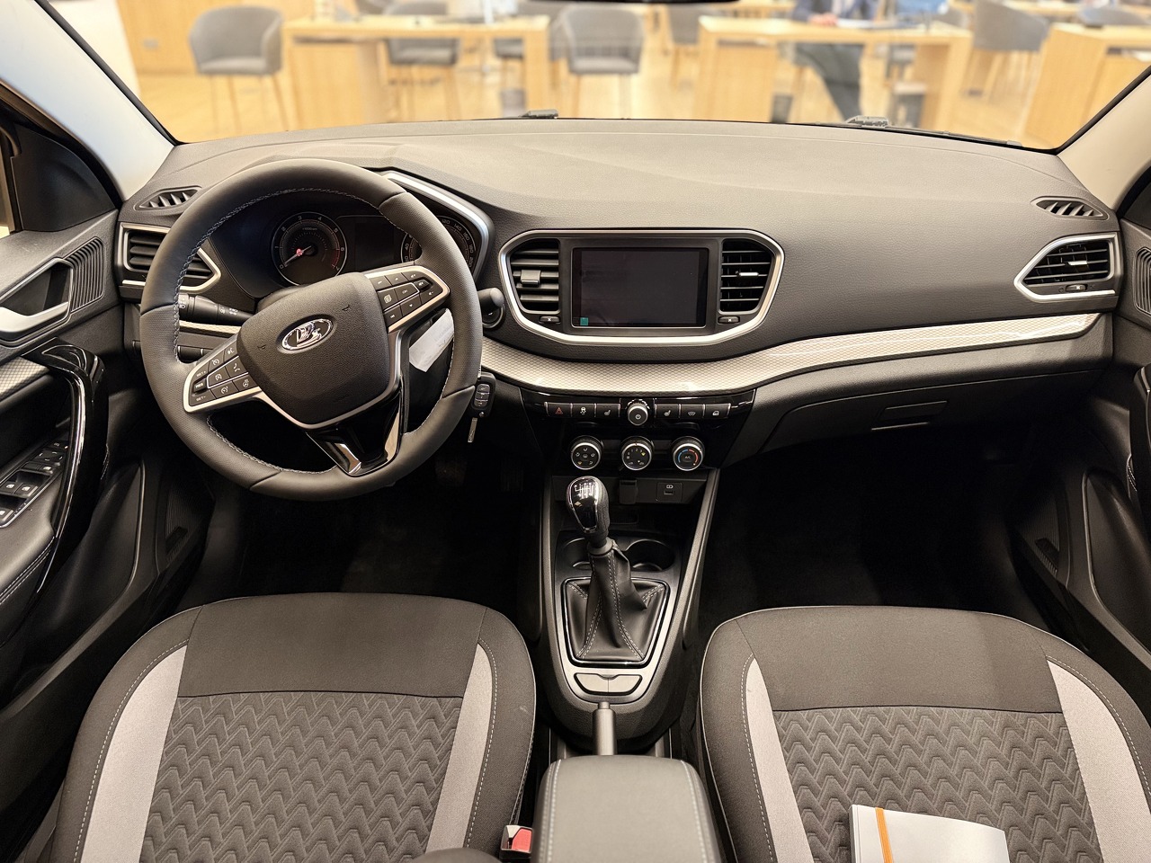 Легковой автотранспорт - LADA Vesta 1.8 MT (122 л.с.)