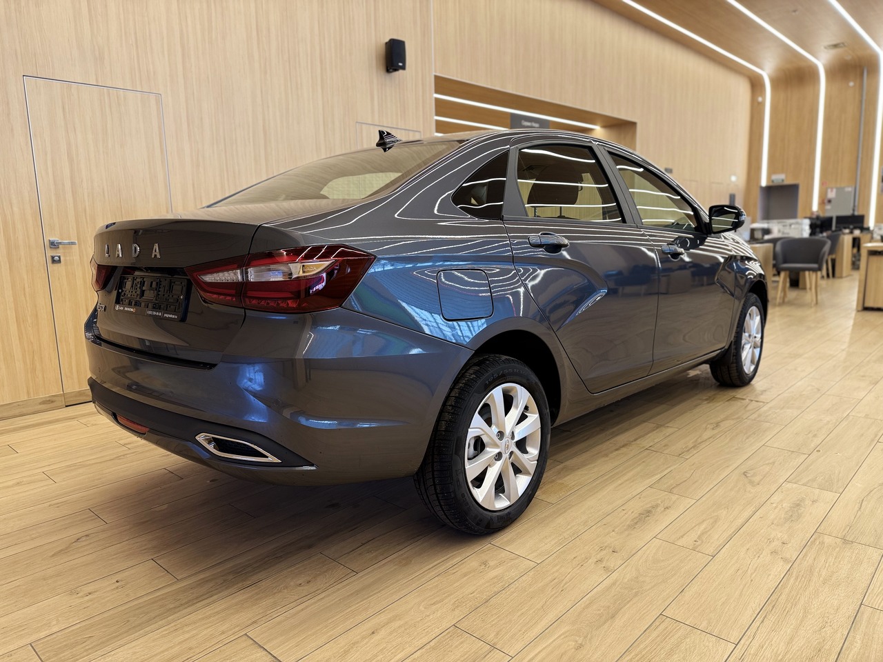 Легковой автотранспорт - LADA Vesta 1.8 MT (122 л.с.)