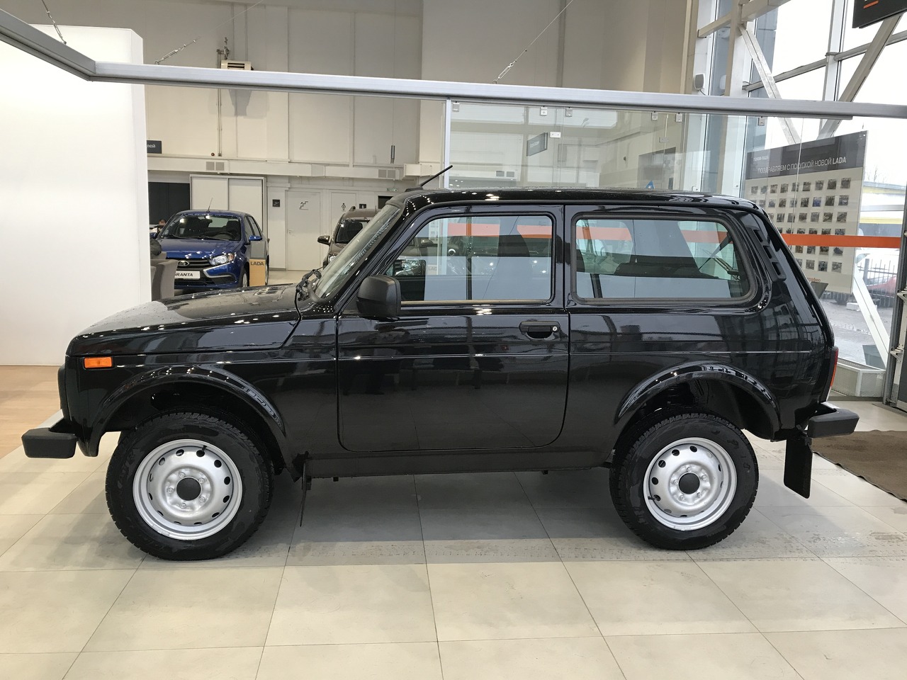 Легковой автотранспорт - Niva Legend Euro-2 1.7 MT (83 л.с.) 4WD