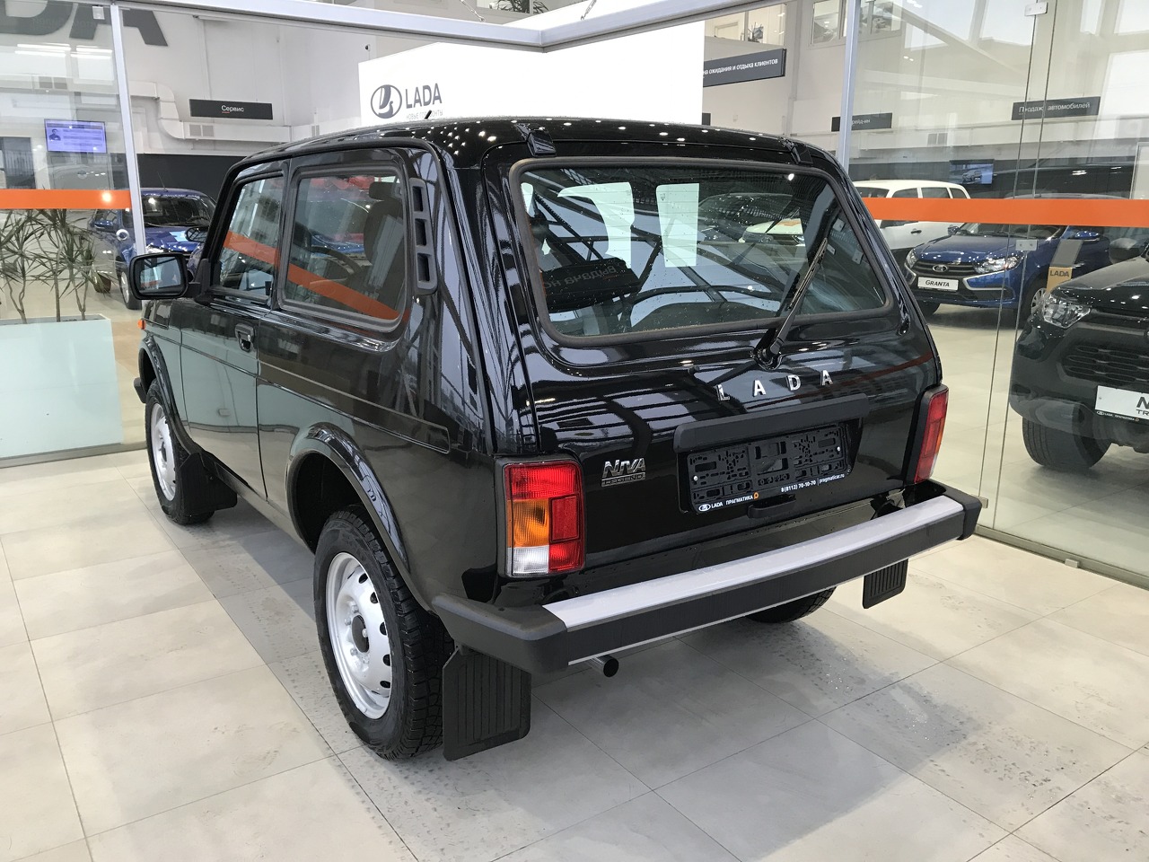 Легковой автотранспорт - Niva Legend Euro-2 1.7 MT (83 л.с.) 4WD