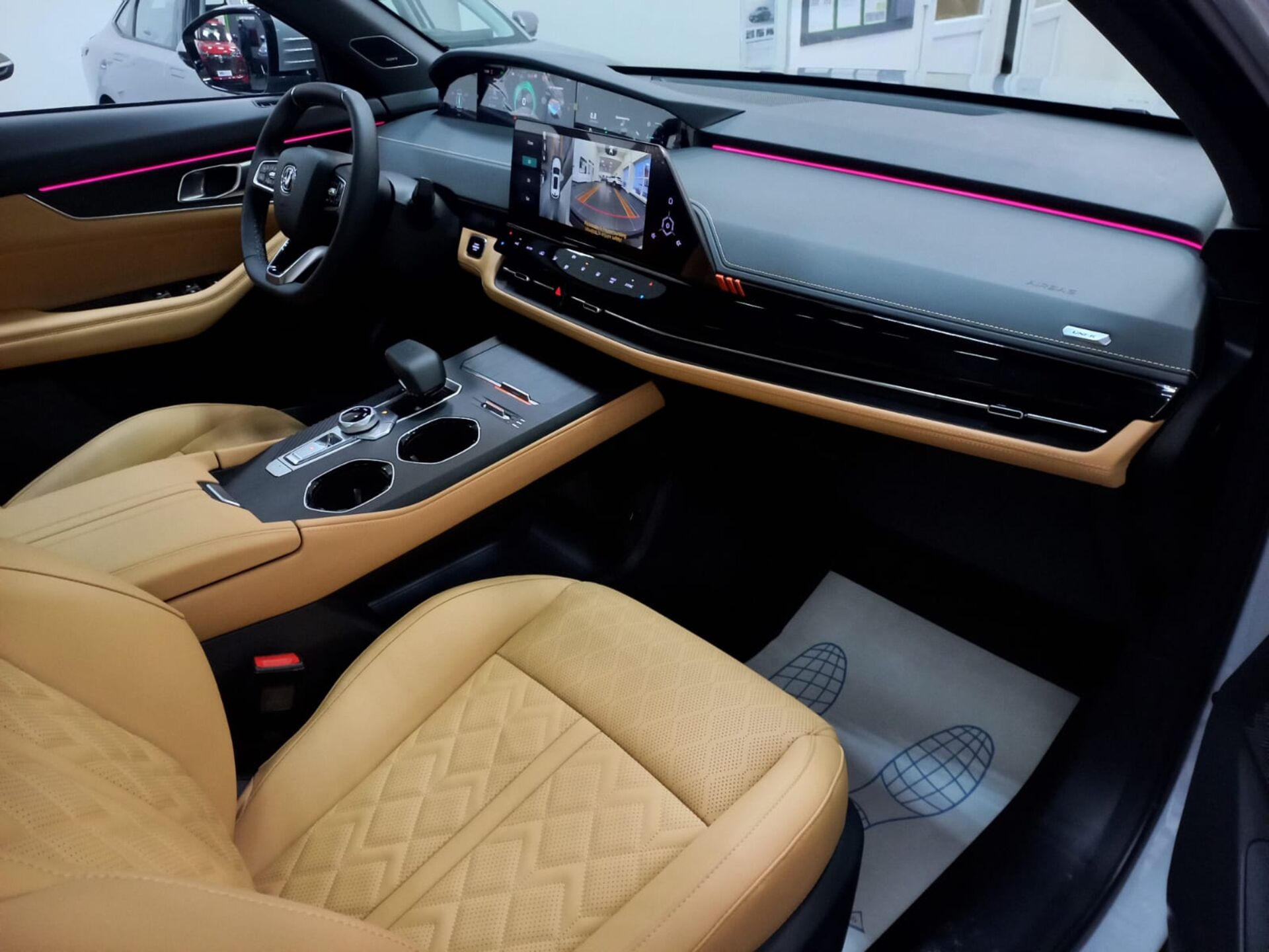 Легковой автотранспорт - CHANGAN UNI-K 2.0 AT (226 л.с.) 4WD