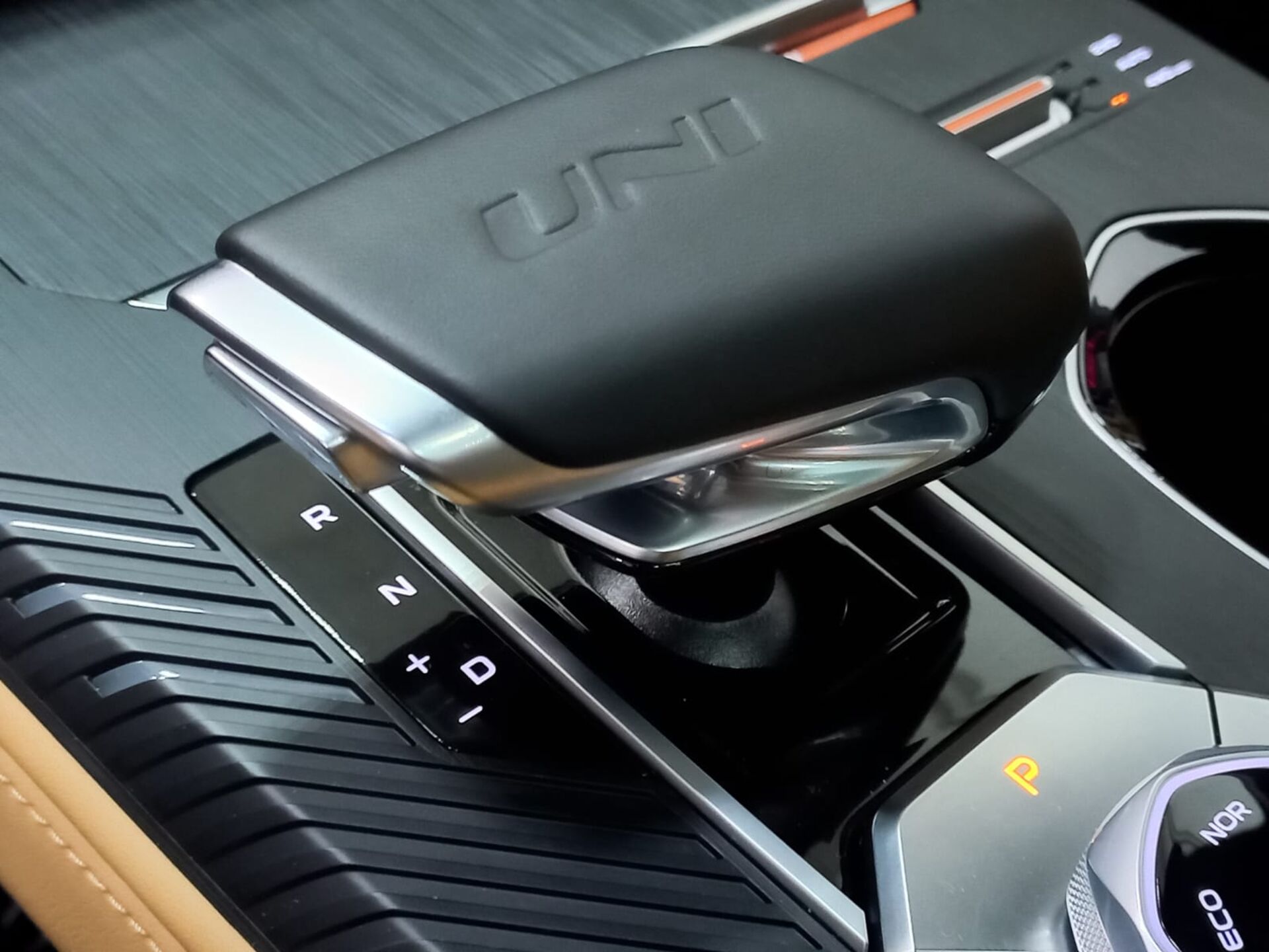 Легковой автотранспорт - CHANGAN UNI-K 2.0 AT (226 л.с.) 4WD