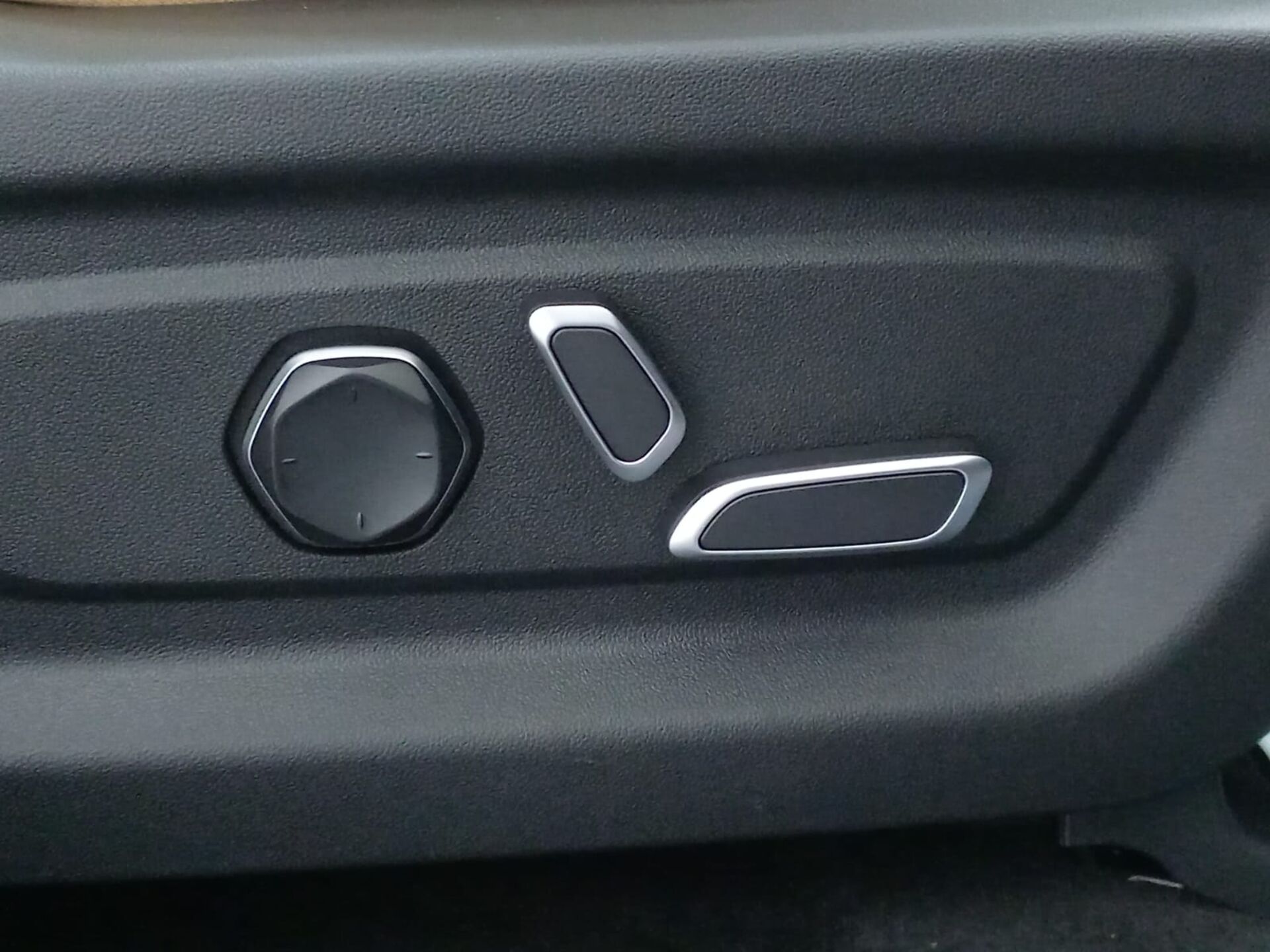 Легковой автотранспорт - CHANGAN UNI-K 2.0 AT (226 л.с.) 4WD