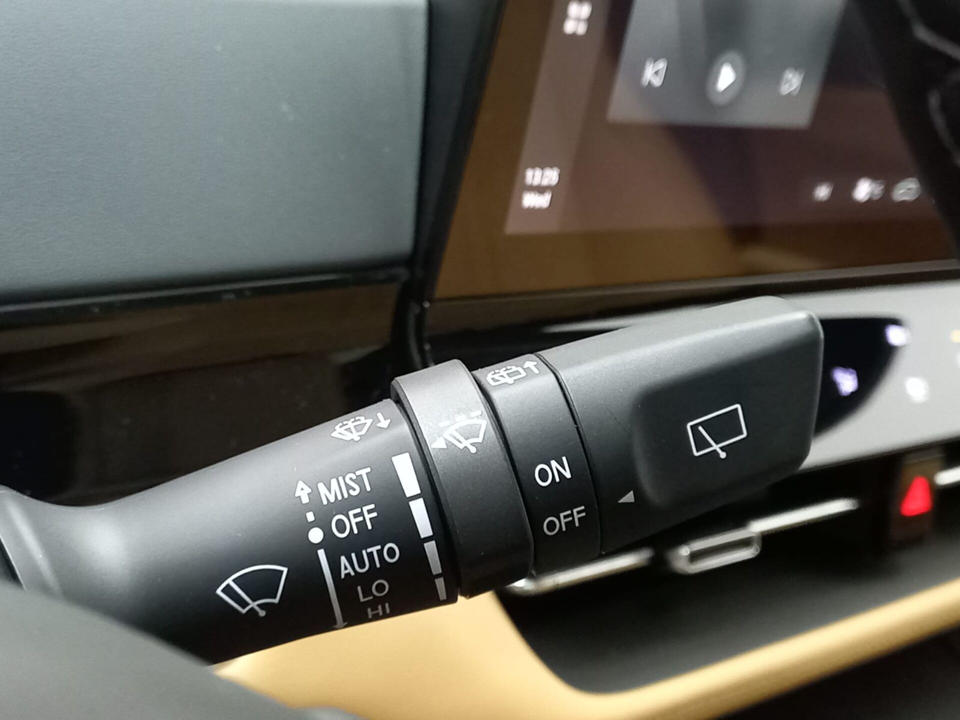 Легковой автотранспорт - CHANGAN UNI-K 2.0 AT (226 л.с.) 4WD