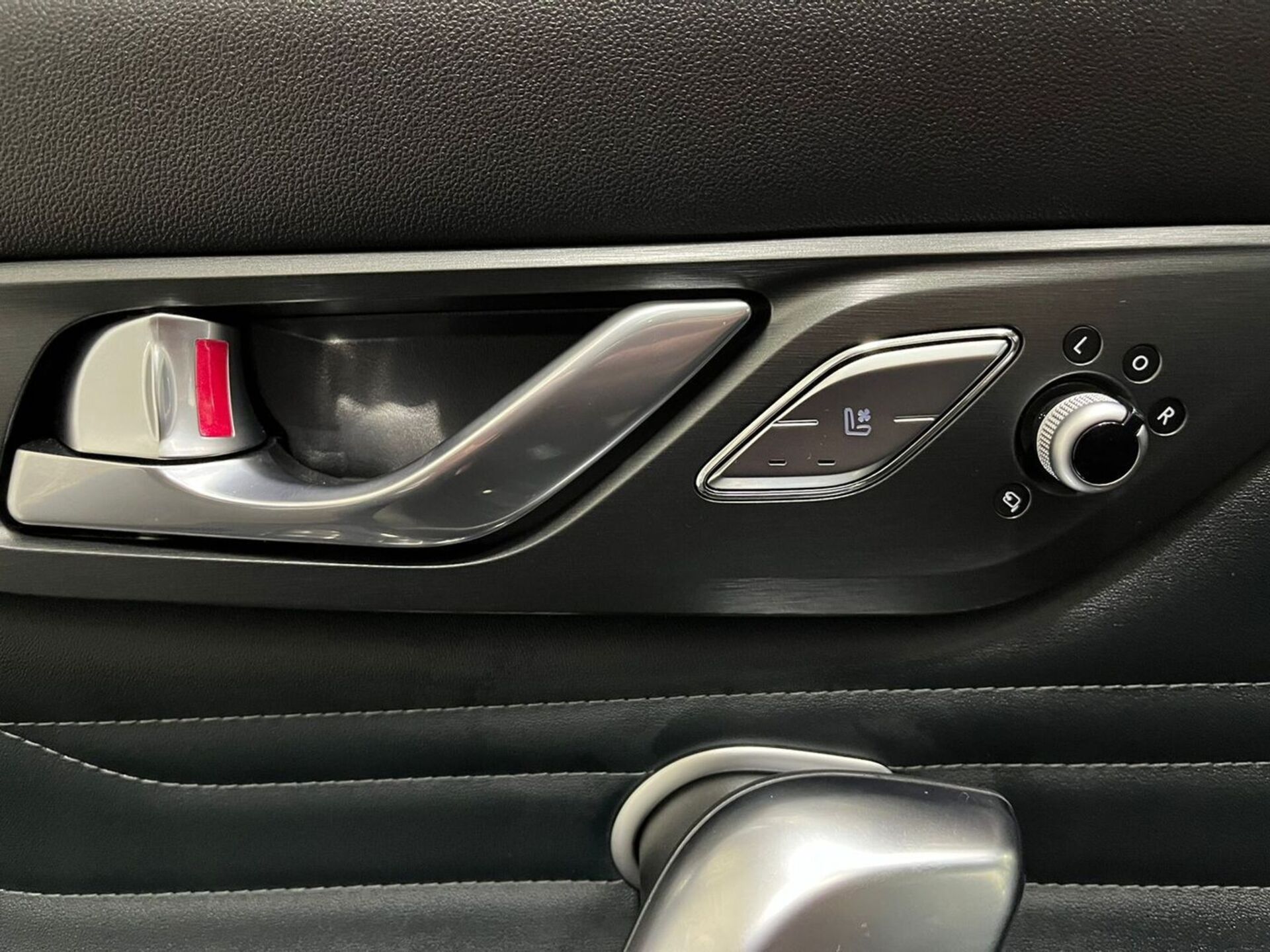 Легковой автотранспорт - CHANGAN CS95 2.0 AT (226 л.с.) 4WD