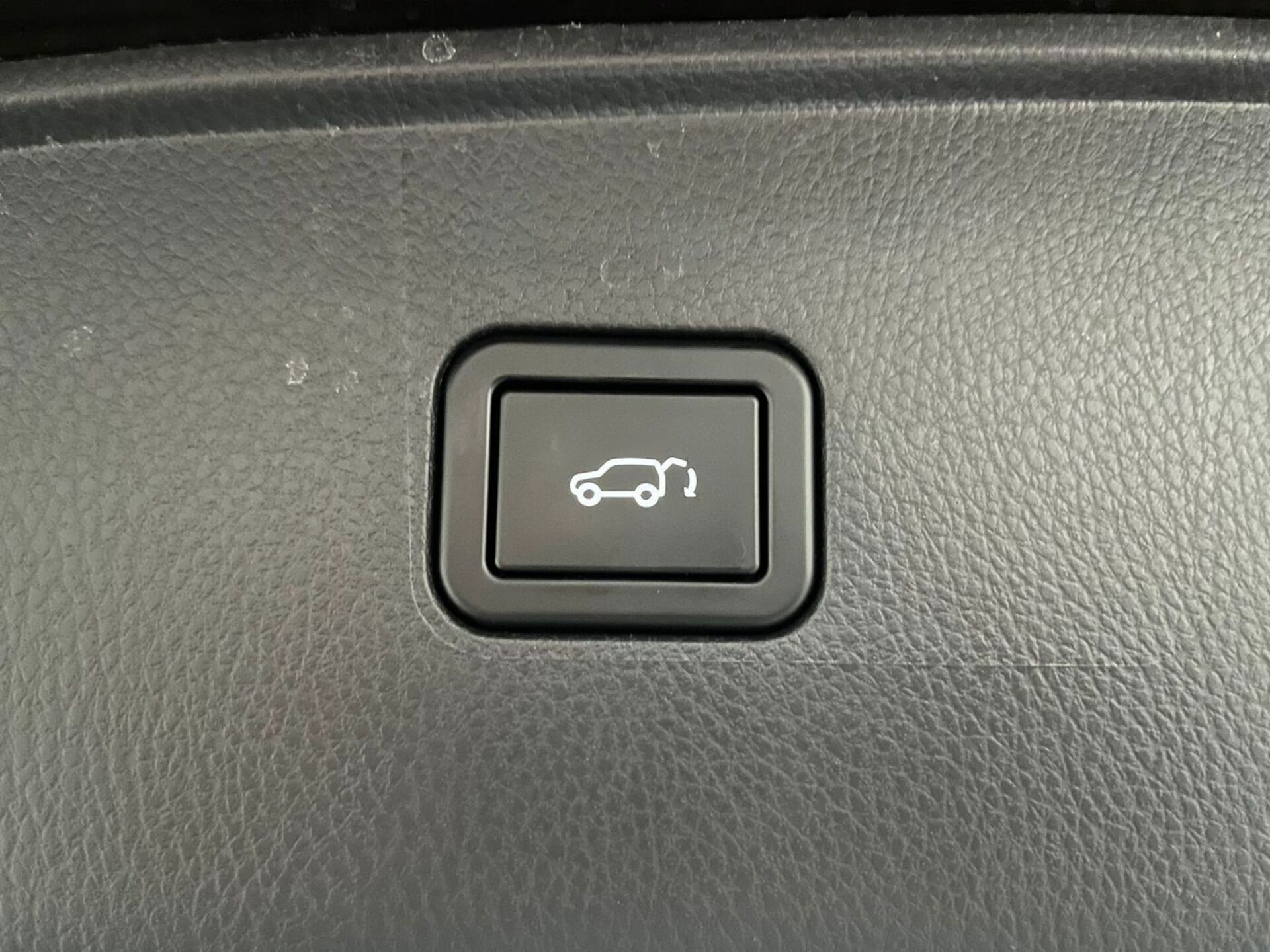 Легковой автотранспорт - CHANGAN CS95 2.0 AT (226 л.с.) 4WD