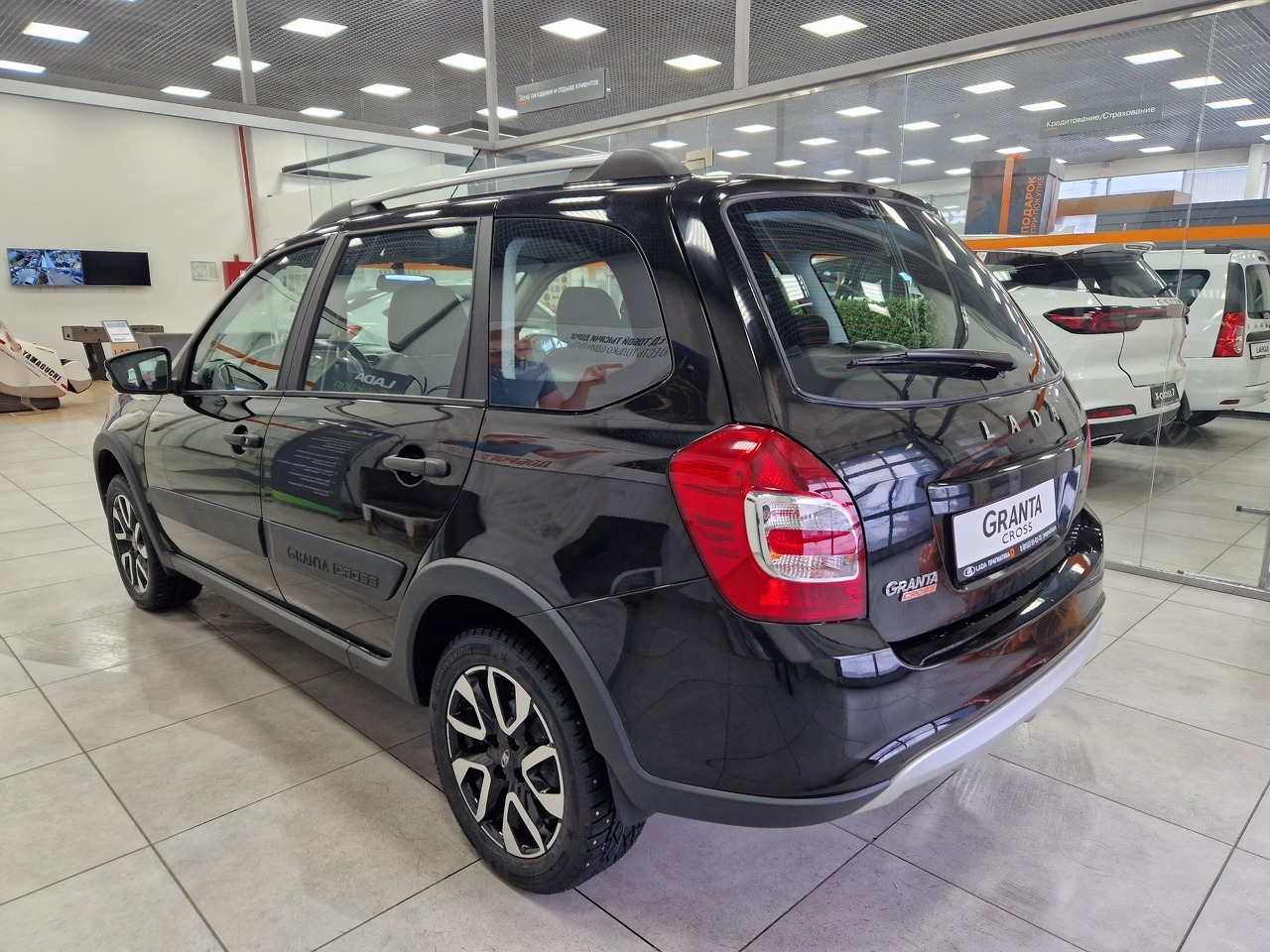 Легковой автотранспорт - LADA Granta Cross 1.6 MT (90 л.с.)