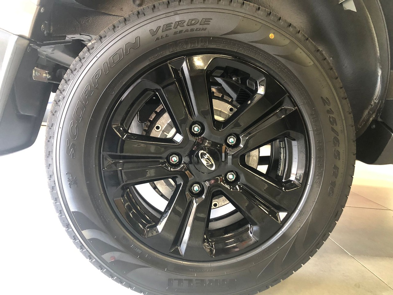 Легковой автотранспорт - LADA Niva Travel 1.7 MT (83 л.с.) 4WD