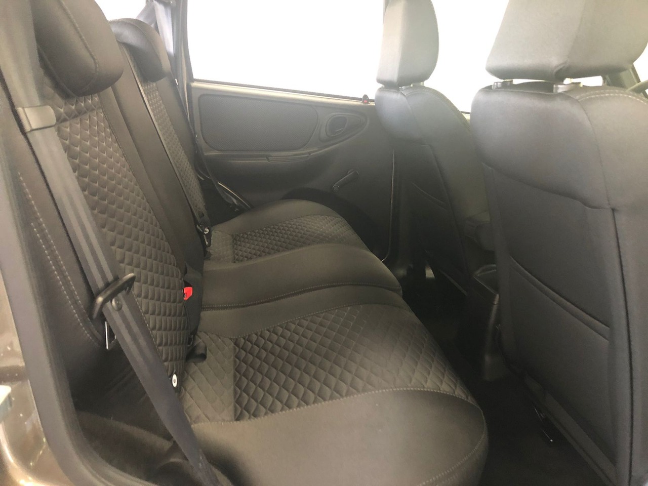 Легковой автотранспорт - LADA Niva Travel 1.7 MT (83 л.с.) 4WD