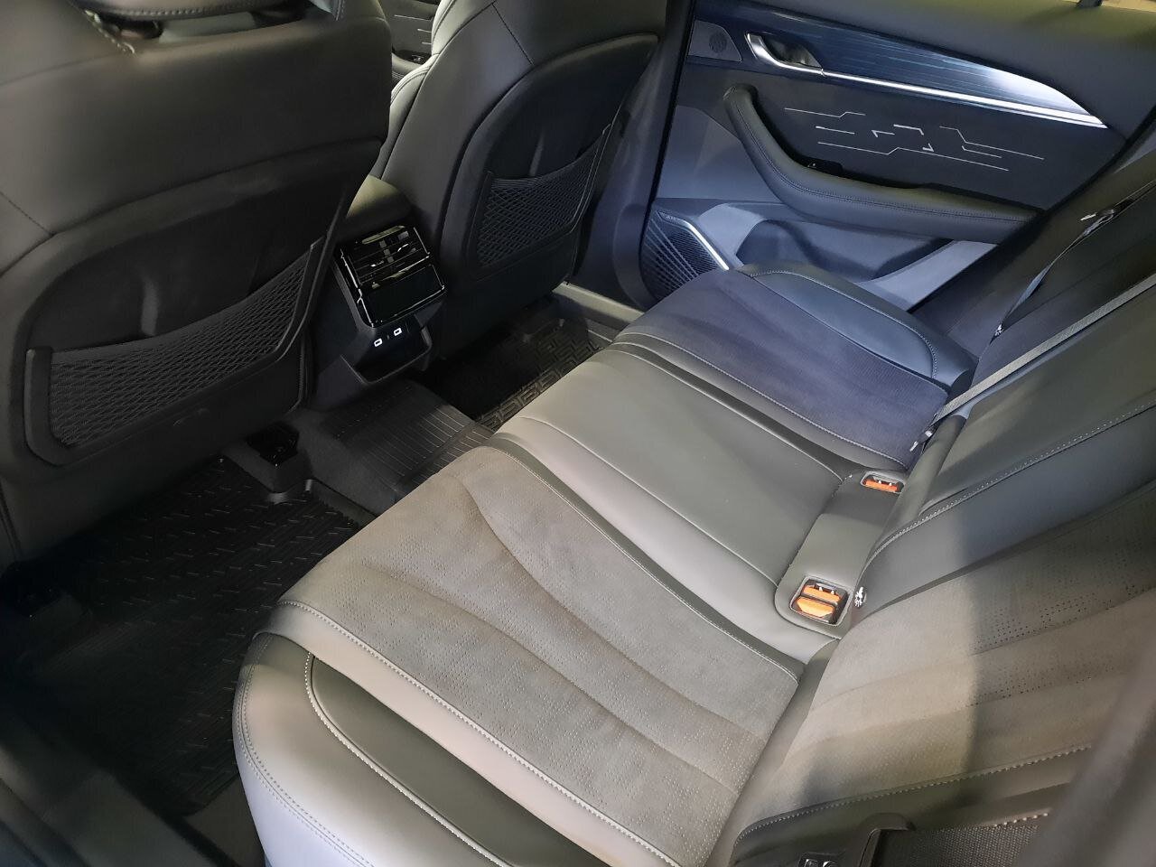 Легковой автотранспорт - GEELY Monjaro 