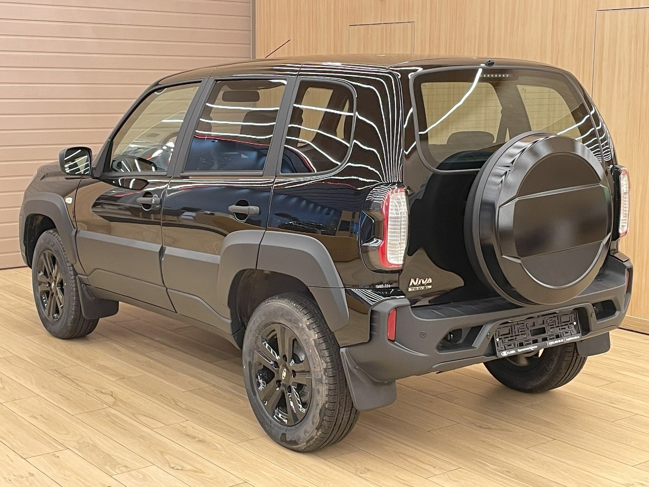 Легковой автотранспорт - LADA Niva Travel 1.7 MT (83 л.с.) 4WD