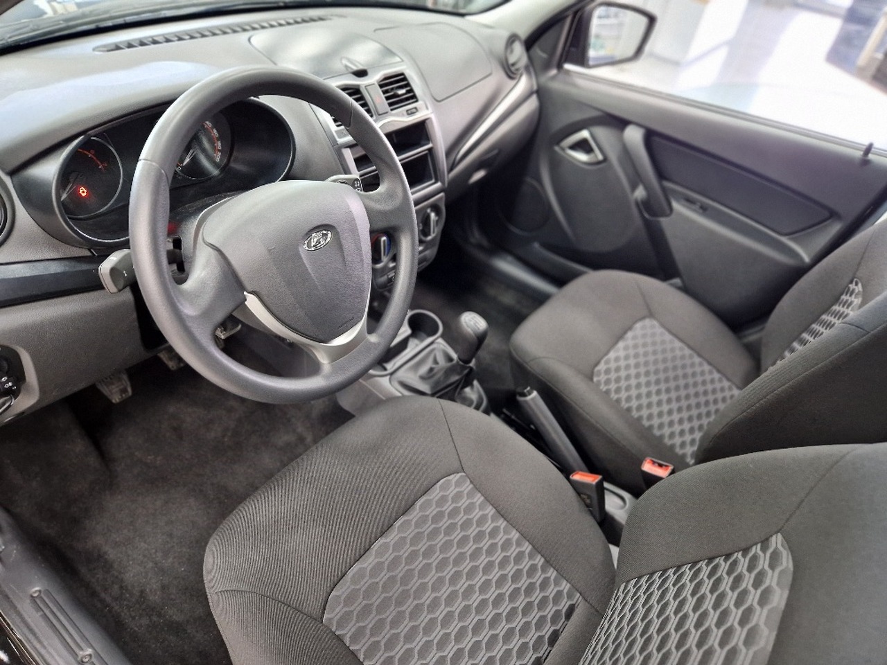 Легковой автотранспорт - LADA Granta 1.6 MT (90 л.с.)