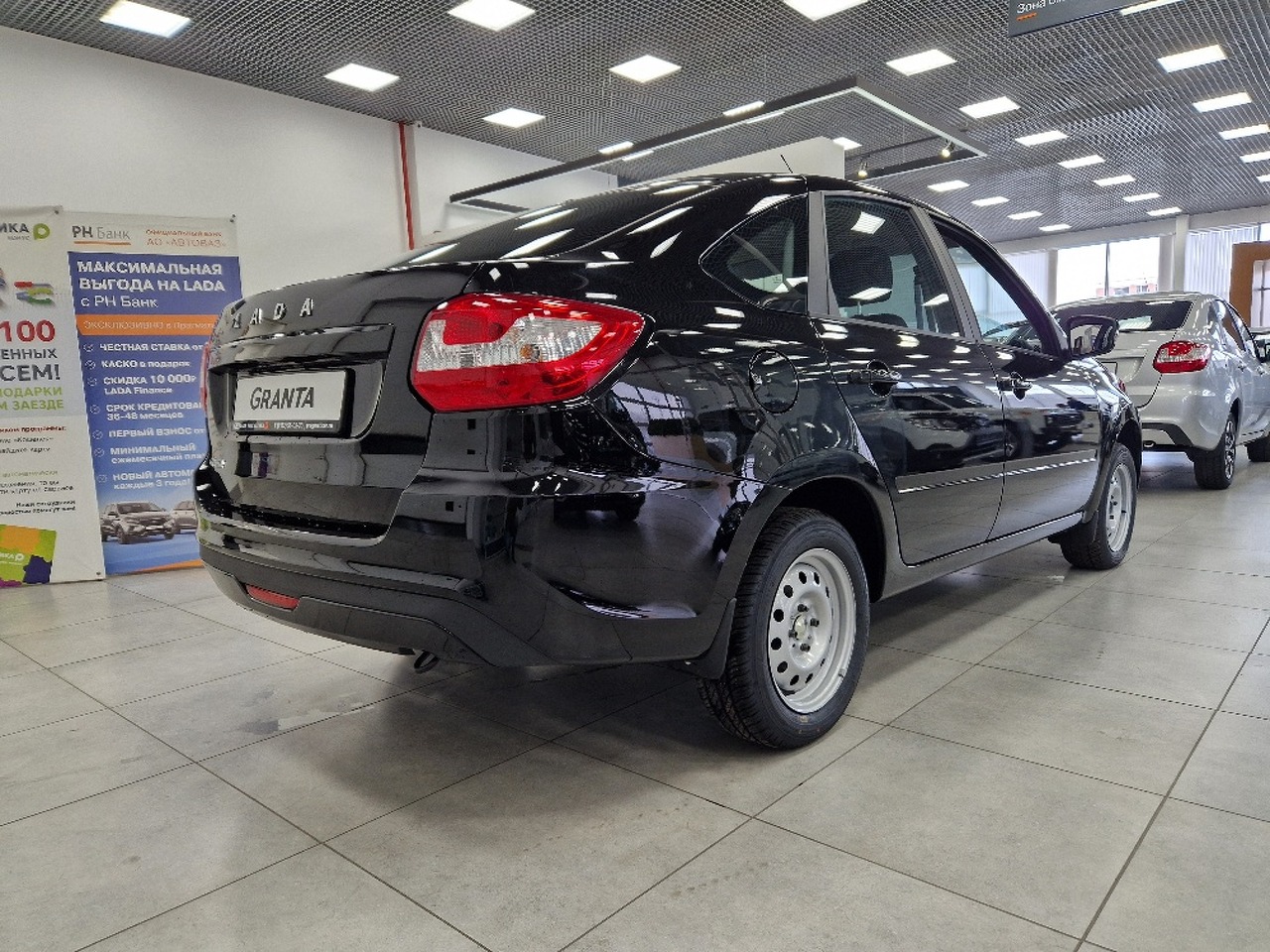 Легковой автотранспорт - LADA Granta 1.6 MT (90 л.с.)