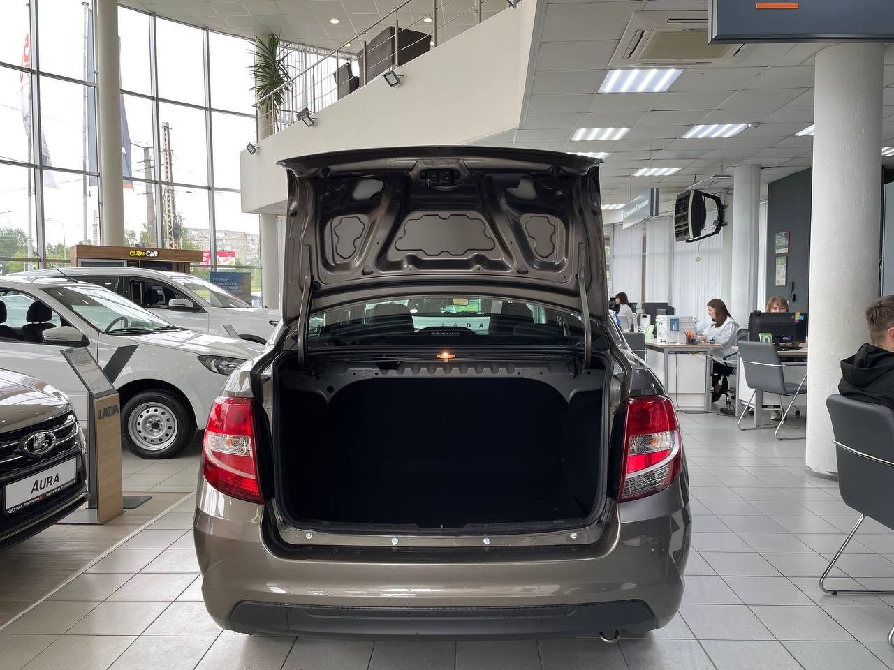 Легковой автотранспорт - LADA Granta 1.6 MT (90 л.с.)