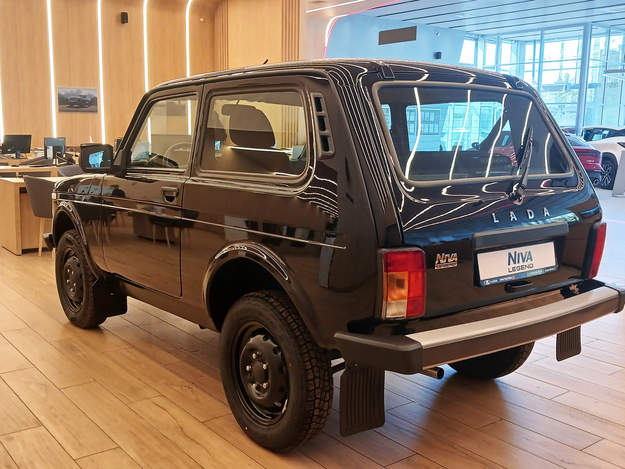 Легковой автотранспорт - LADA Niva Legend 1.7 MT (83 л.с.) 4WD