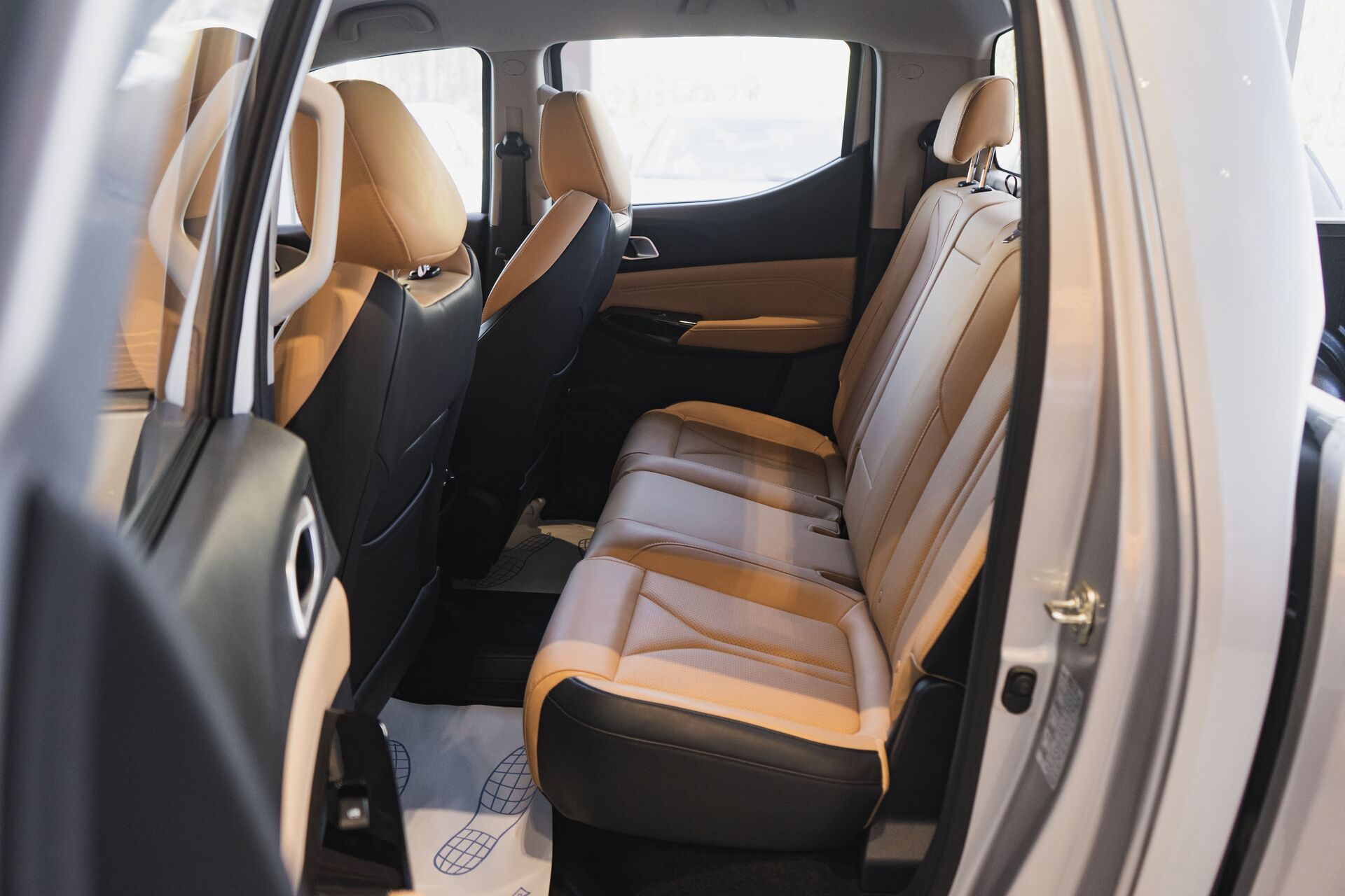 Легковой автотранспорт - CHANGAN Hunter Plus 2.0 AT (226 л.с.) 4WD