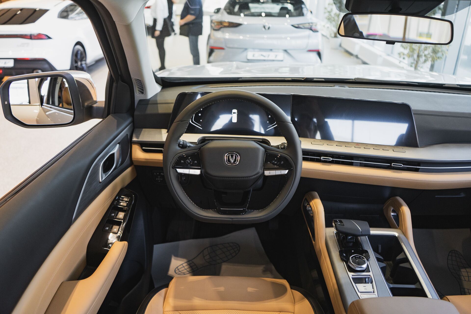 Легковой автотранспорт - CHANGAN Hunter Plus 2.0 AT (226 л.с.) 4WD