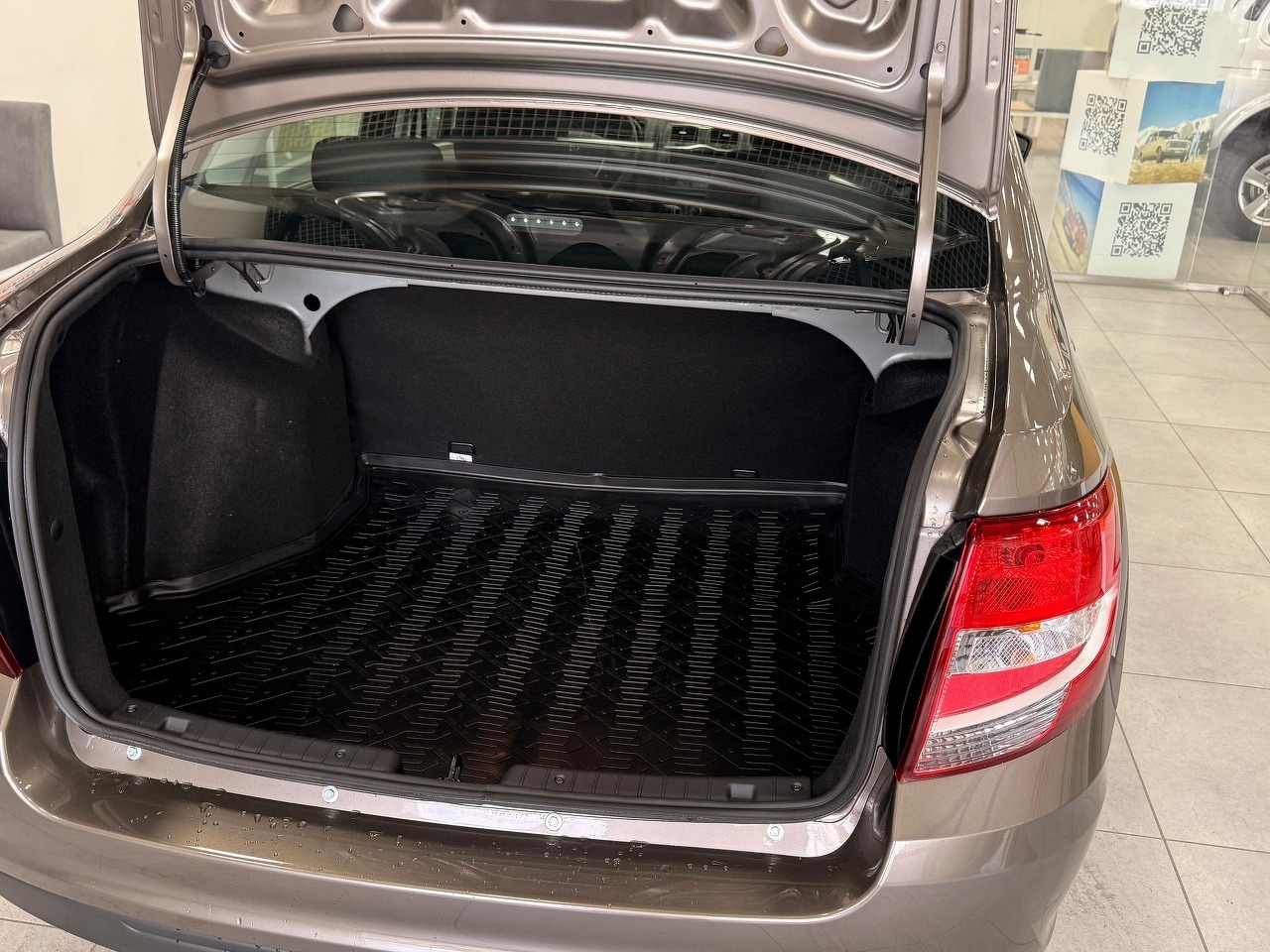 Легковой автотранспорт - LADA Granta 1.6 MT (90 л.с.)