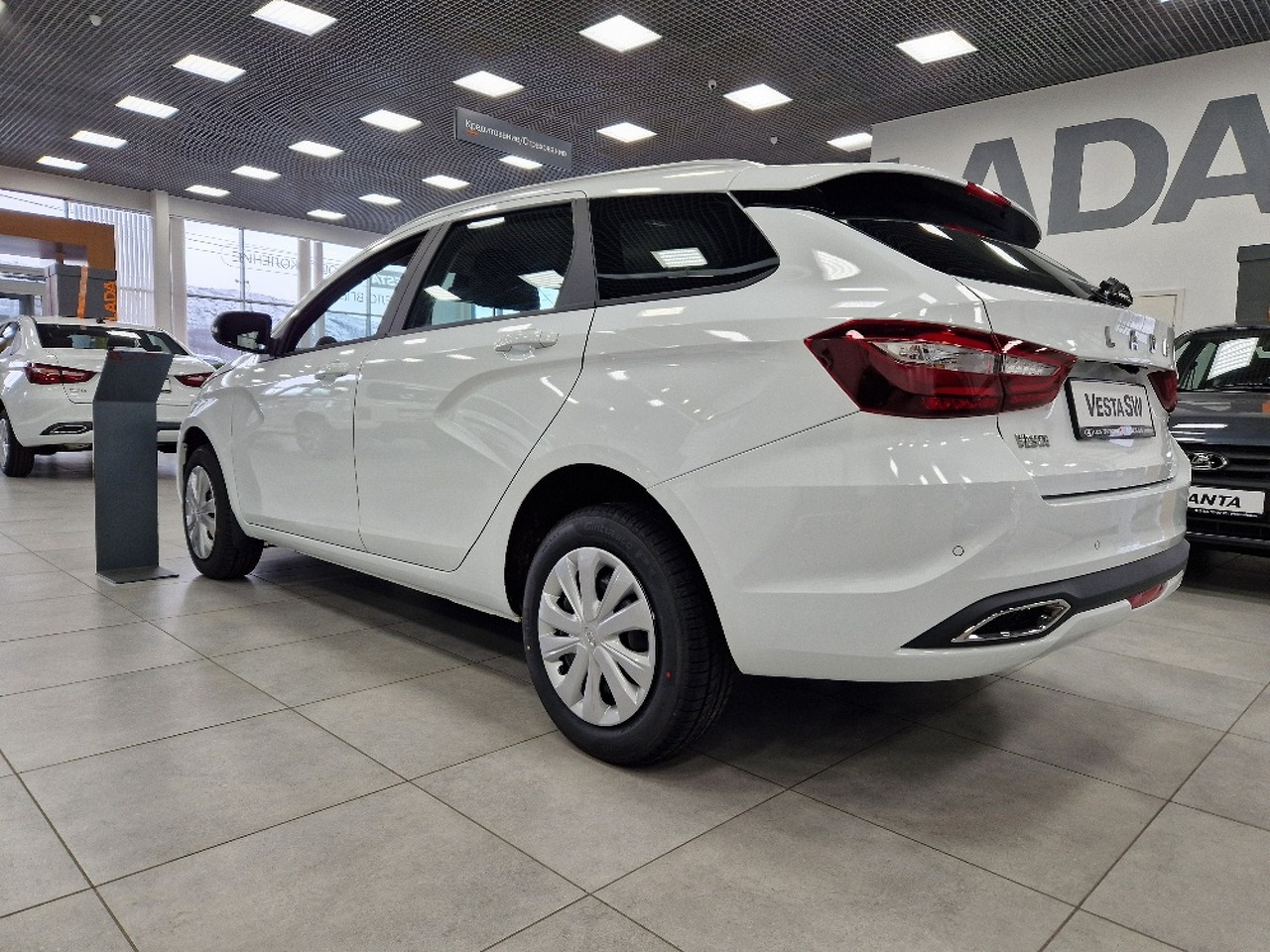 Легковой автотранспорт - Vesta SW 1.8 CVT (122 л.с.)