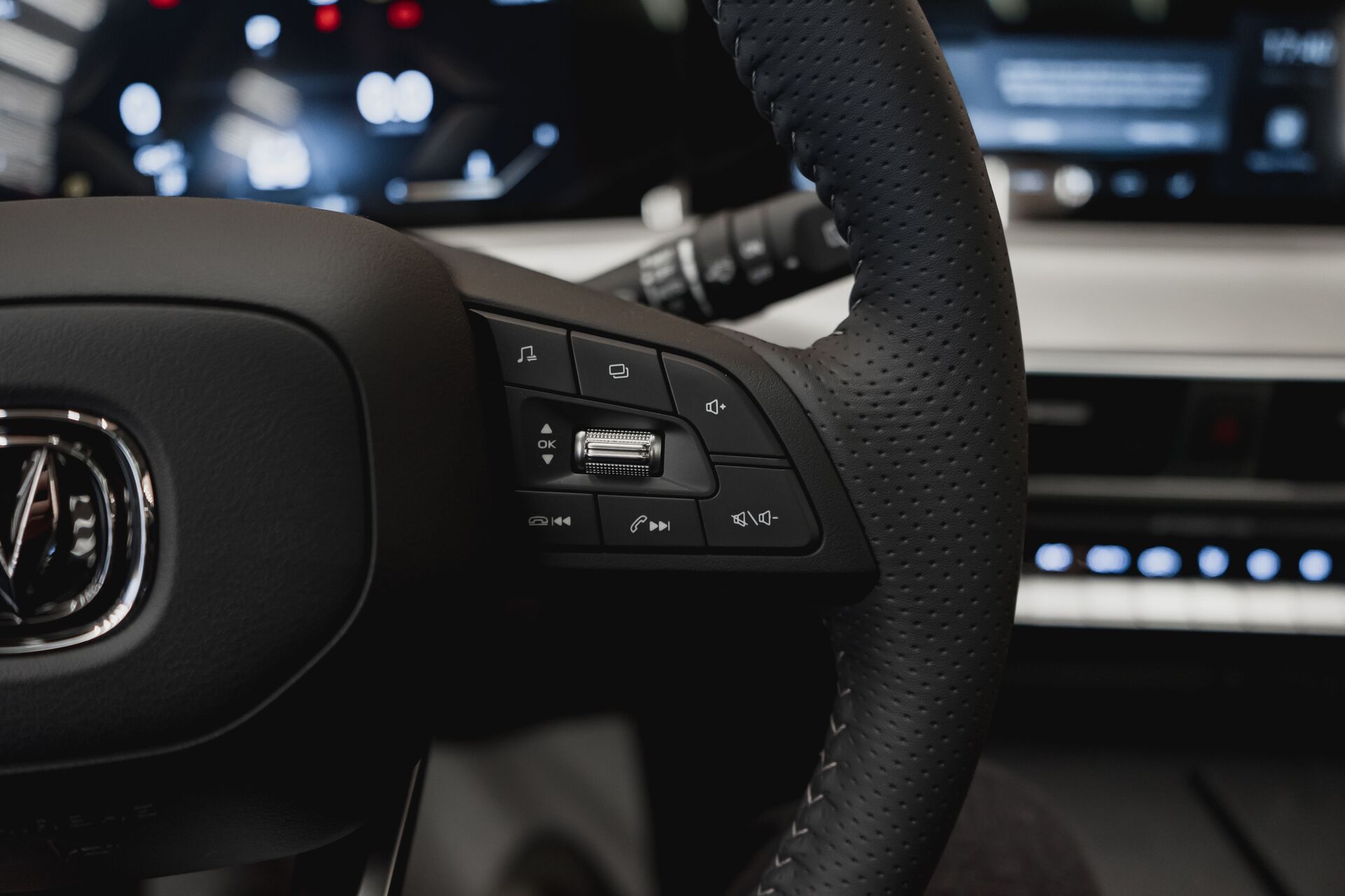 Легковой автотранспорт - CHANGAN UNI-T 1.5 AMT (167 л.с.)