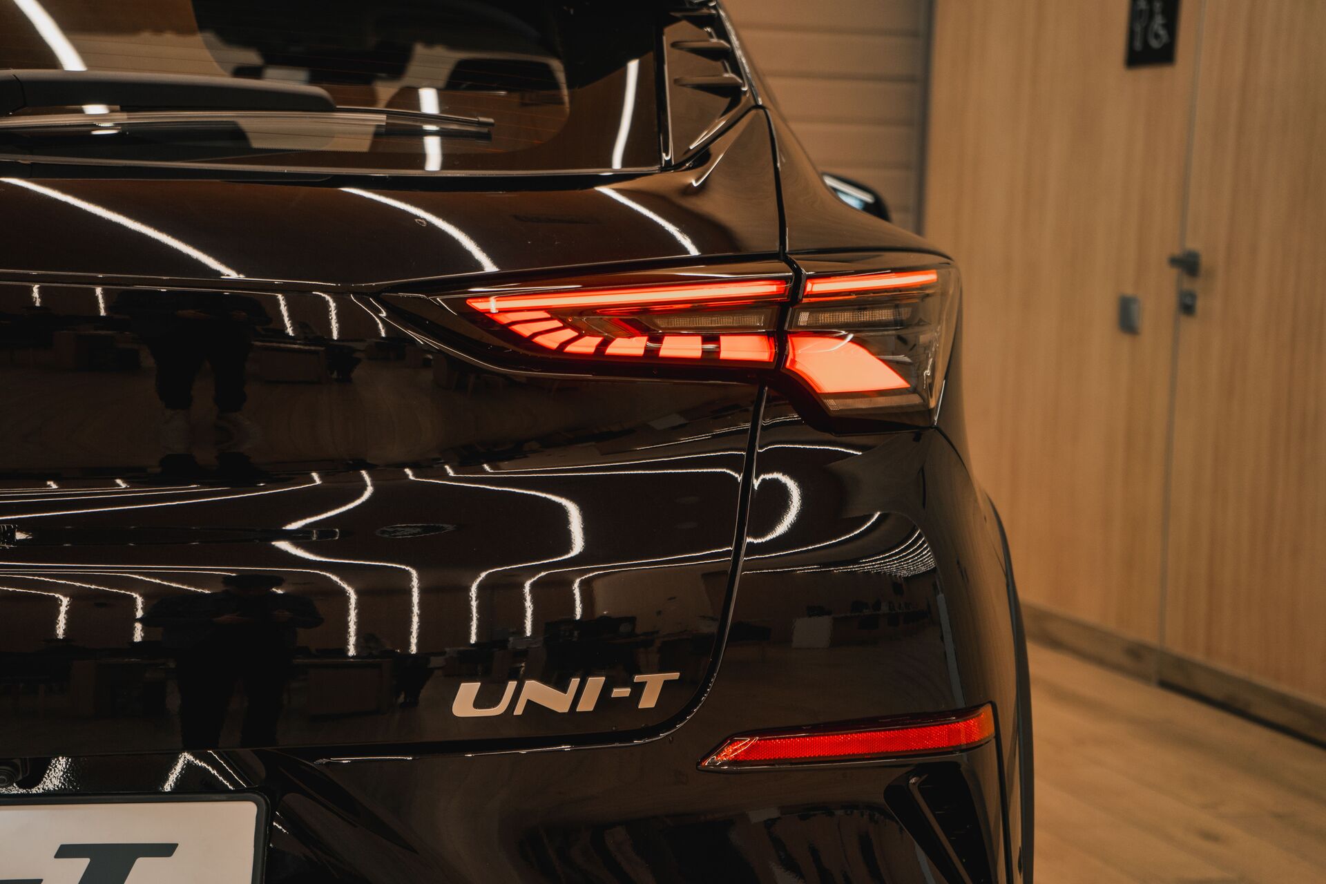 Легковой автотранспорт - CHANGAN UNI-T 1.5 AMT (167 л.с.)