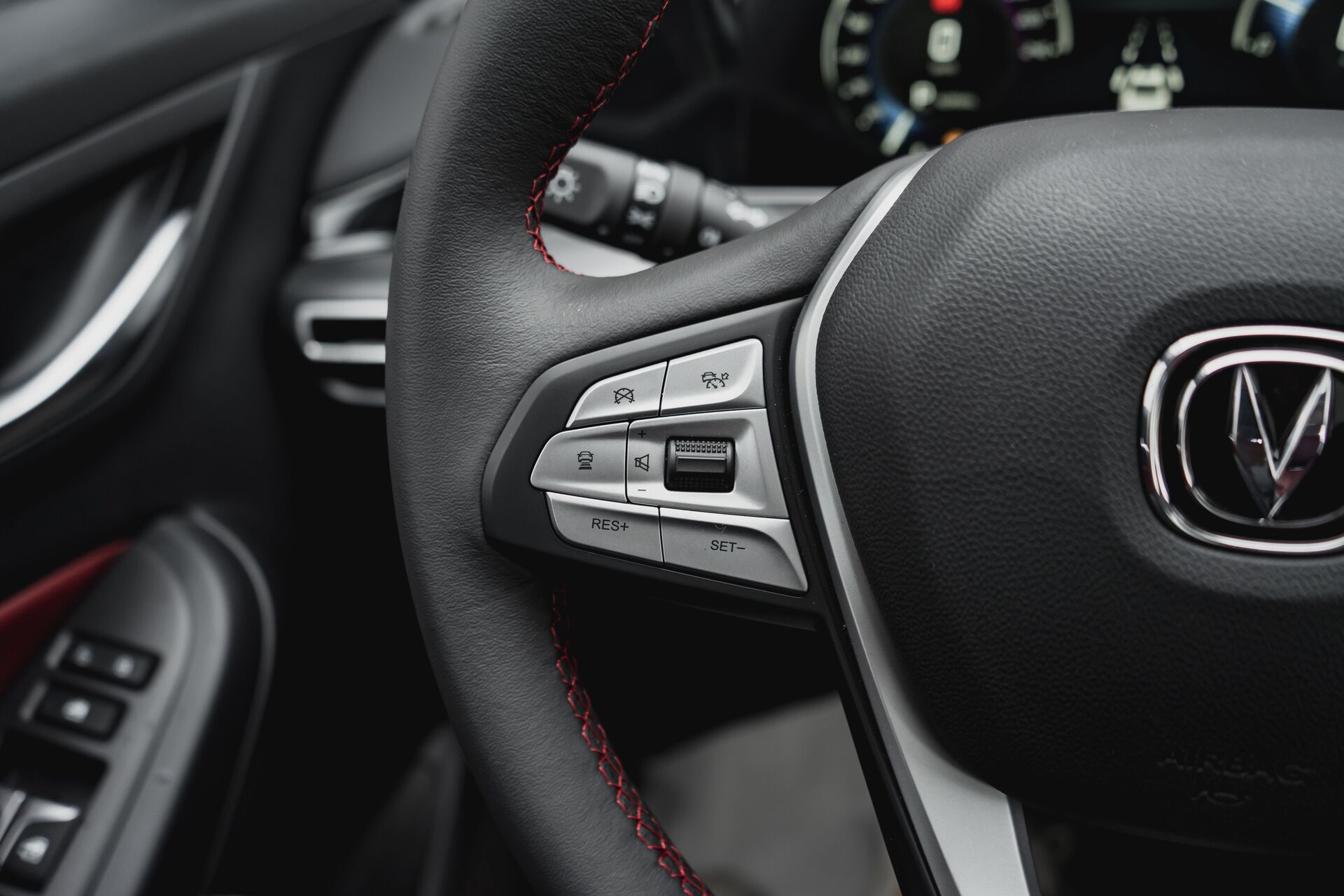 Легковой автотранспорт - CHANGAN Eado Plus 1.4 AMT (155 л.с.)