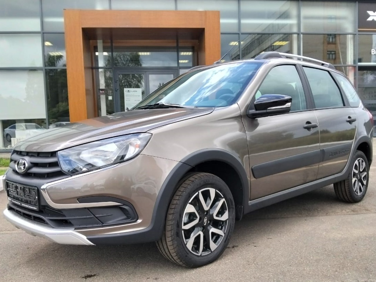 Легковой автотранспорт - LADA Granta Cross 1.6 MT (106 л.с.)