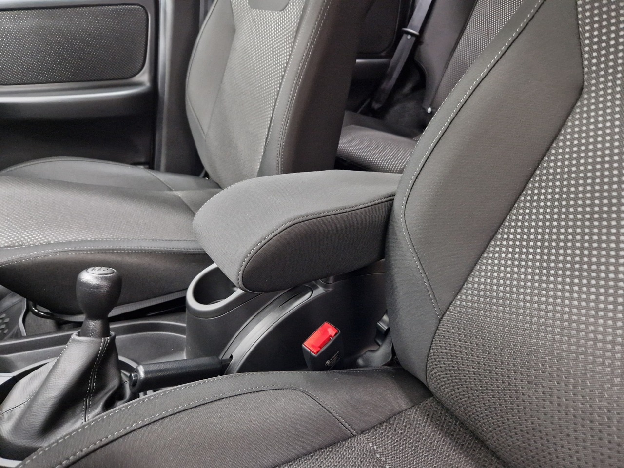 Легковой автотранспорт - LADA Niva Travel 1.7 MT (83 л.с.) 4WD