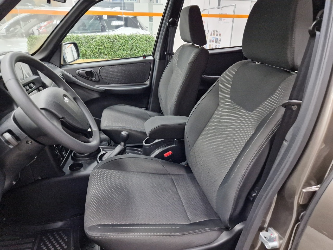 Легковой автотранспорт - LADA Niva Travel 1.7 MT (83 л.с.) 4WD