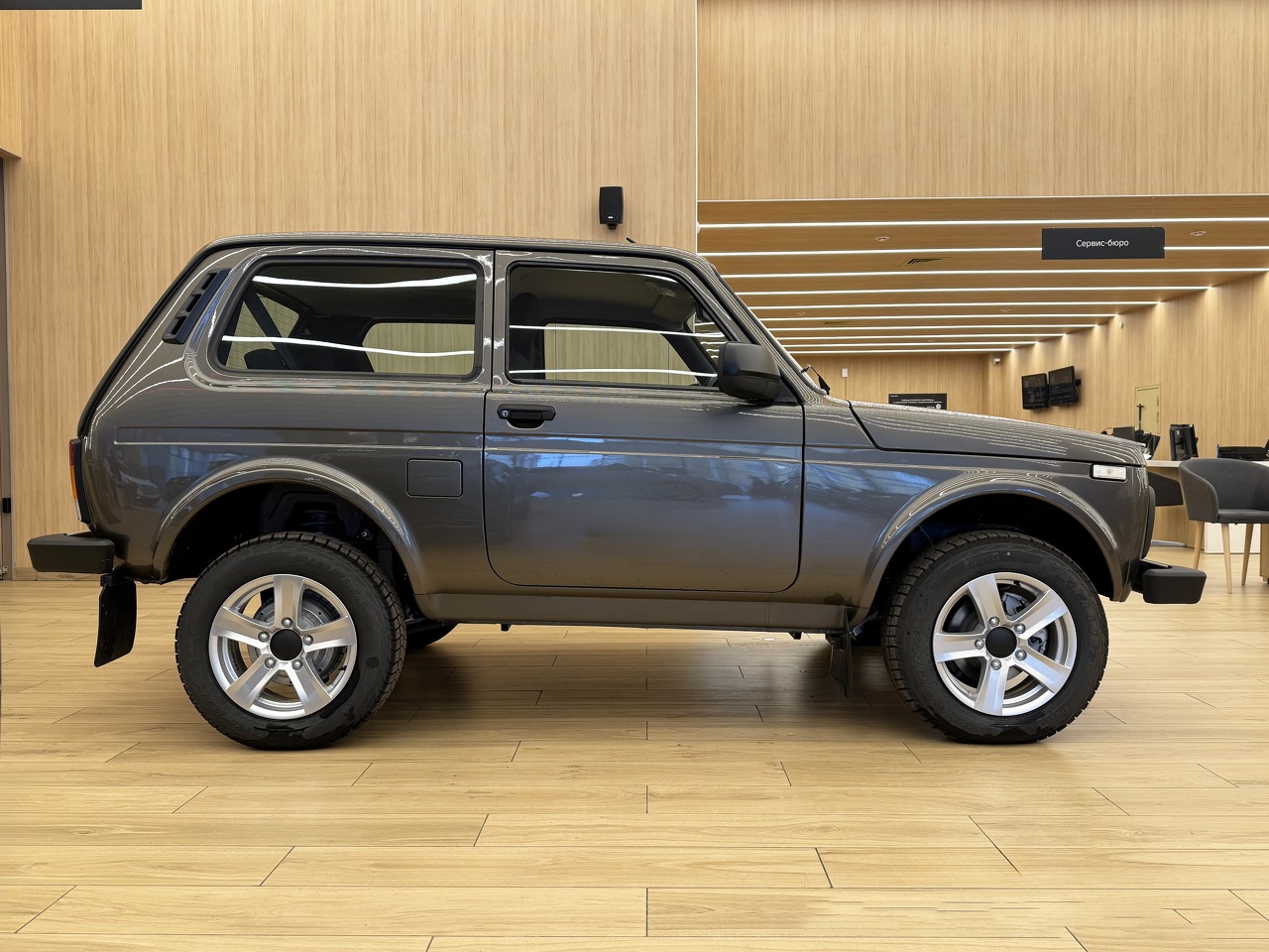 Легковой автотранспорт - LADA Niva Legend 1.7 MT (83 л.с.) 4WD