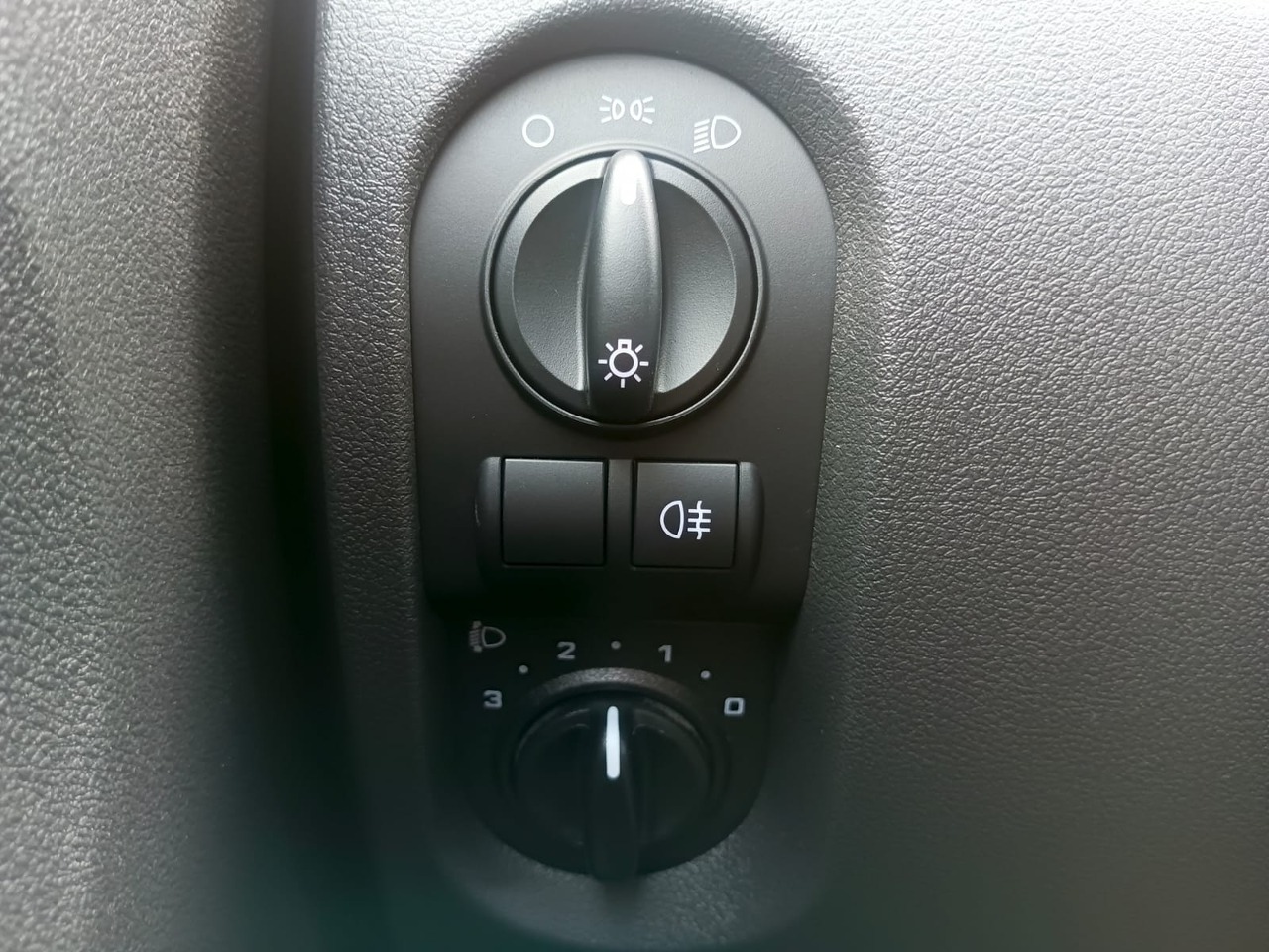 Легковой автотранспорт - LADA Granta 1.6 MT (90 л.с.)