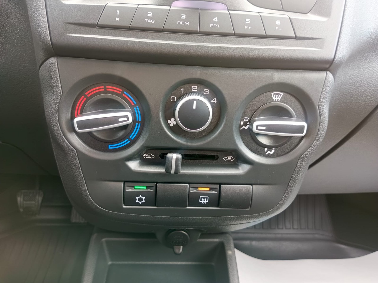 Легковой автотранспорт - LADA Granta 1.6 MT (90 л.с.)