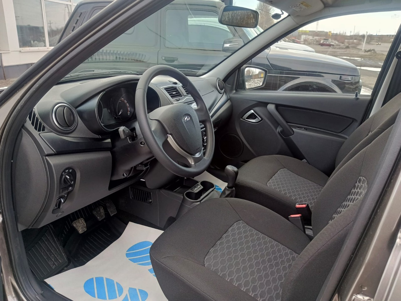 Легковой автотранспорт - LADA Granta 1.6 MT (90 л.с.)