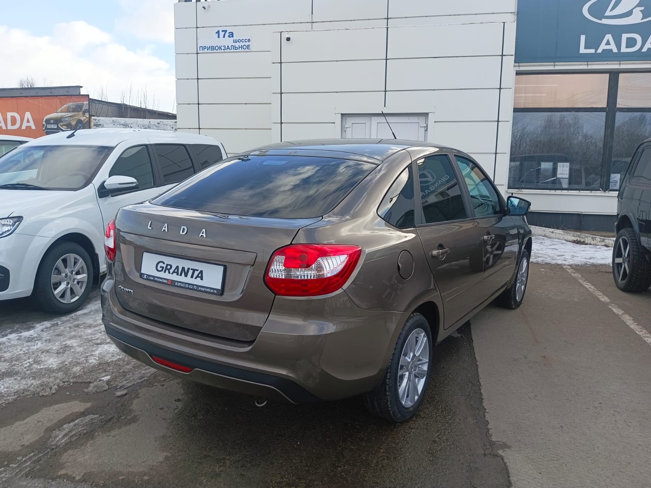 Легковой автотранспорт - LADA Granta 1.6 MT (90 л.с.)