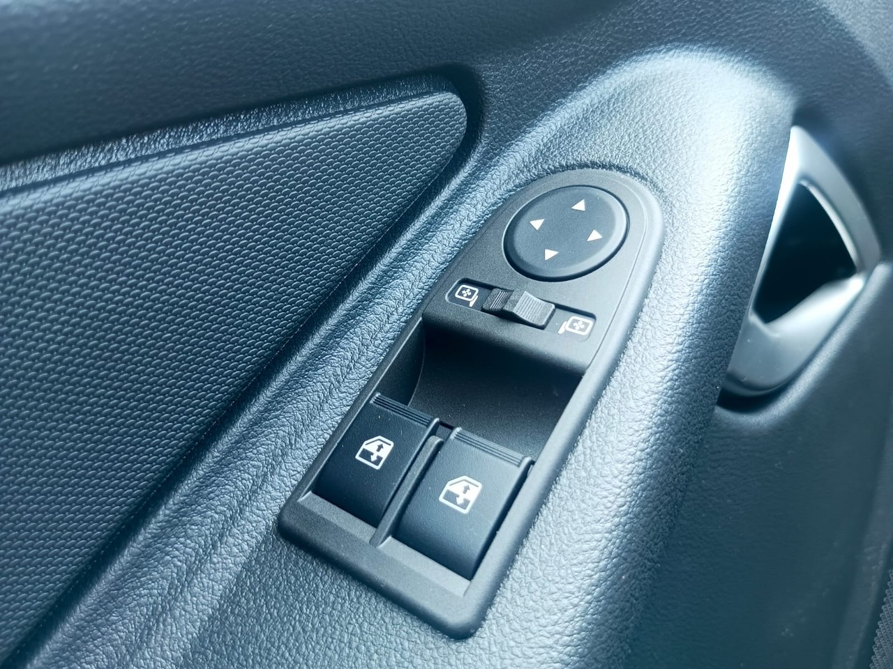 Легковой автотранспорт - LADA Granta 1.6 MT (90 л.с.)