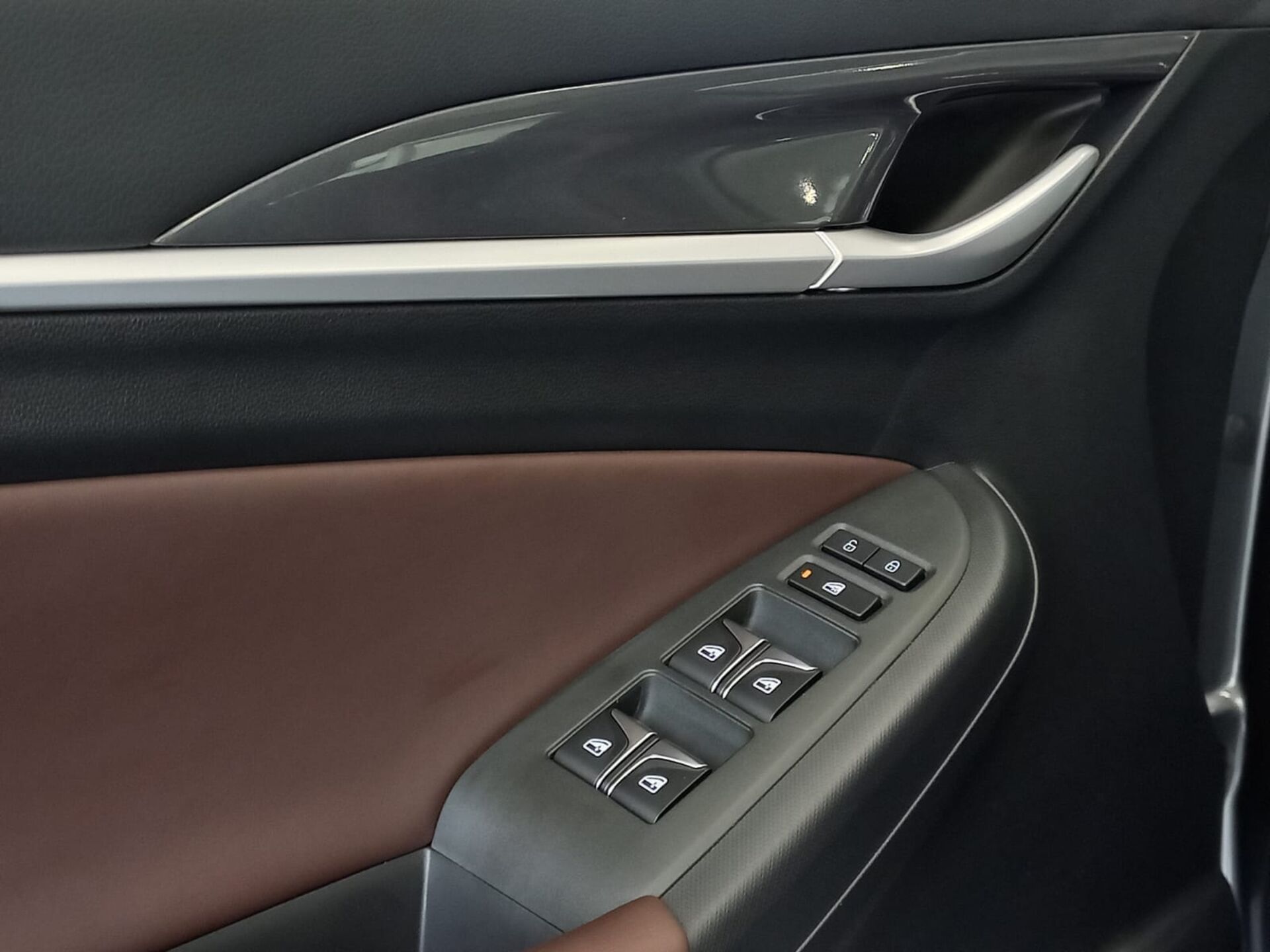 Легковой автотранспорт - CHANGAN Eado Plus 1.4 AMT (155 л.с.)