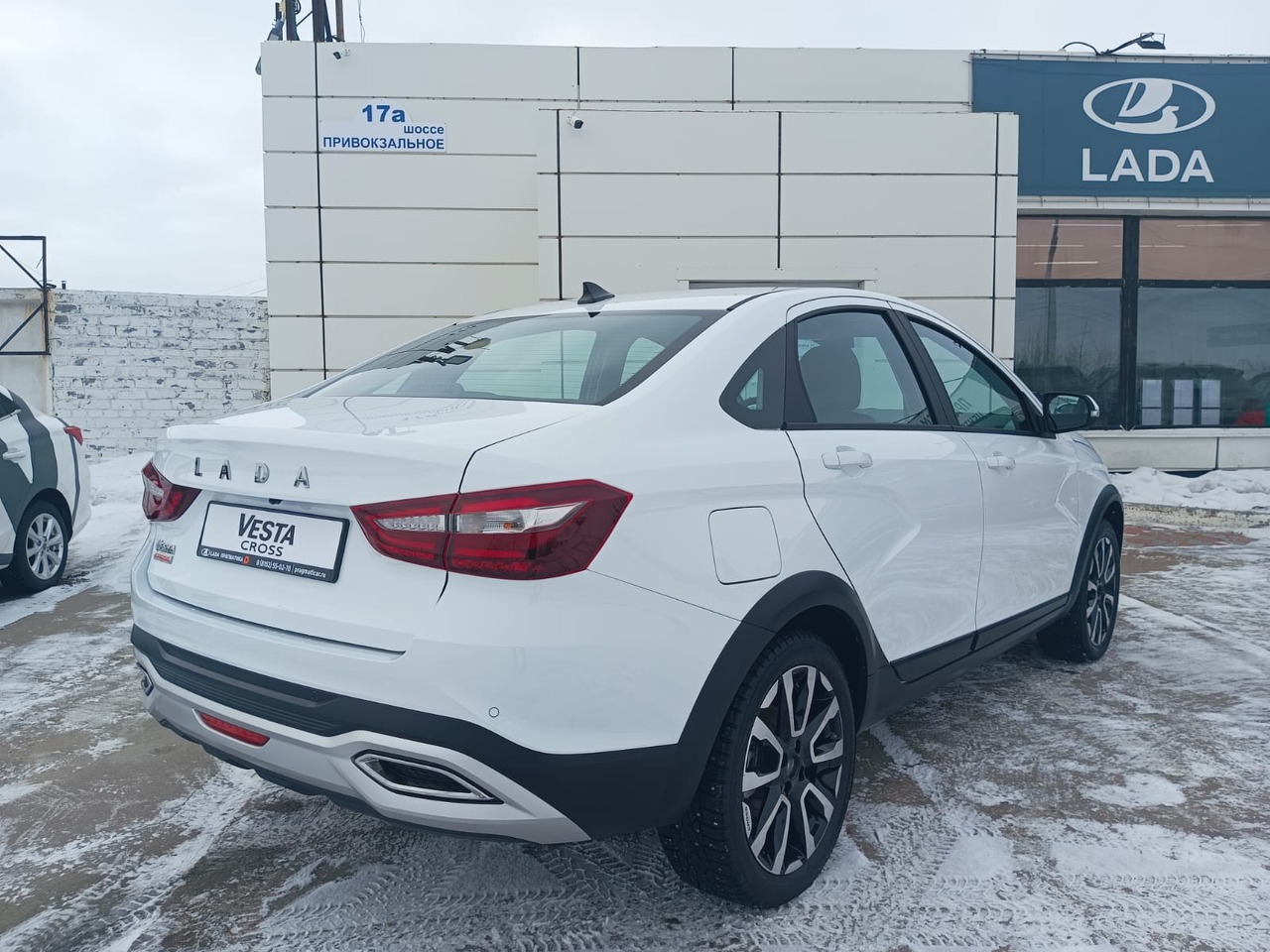 Легковой автотранспорт - Vesta Cross 1.6 MT (106 л.с.)