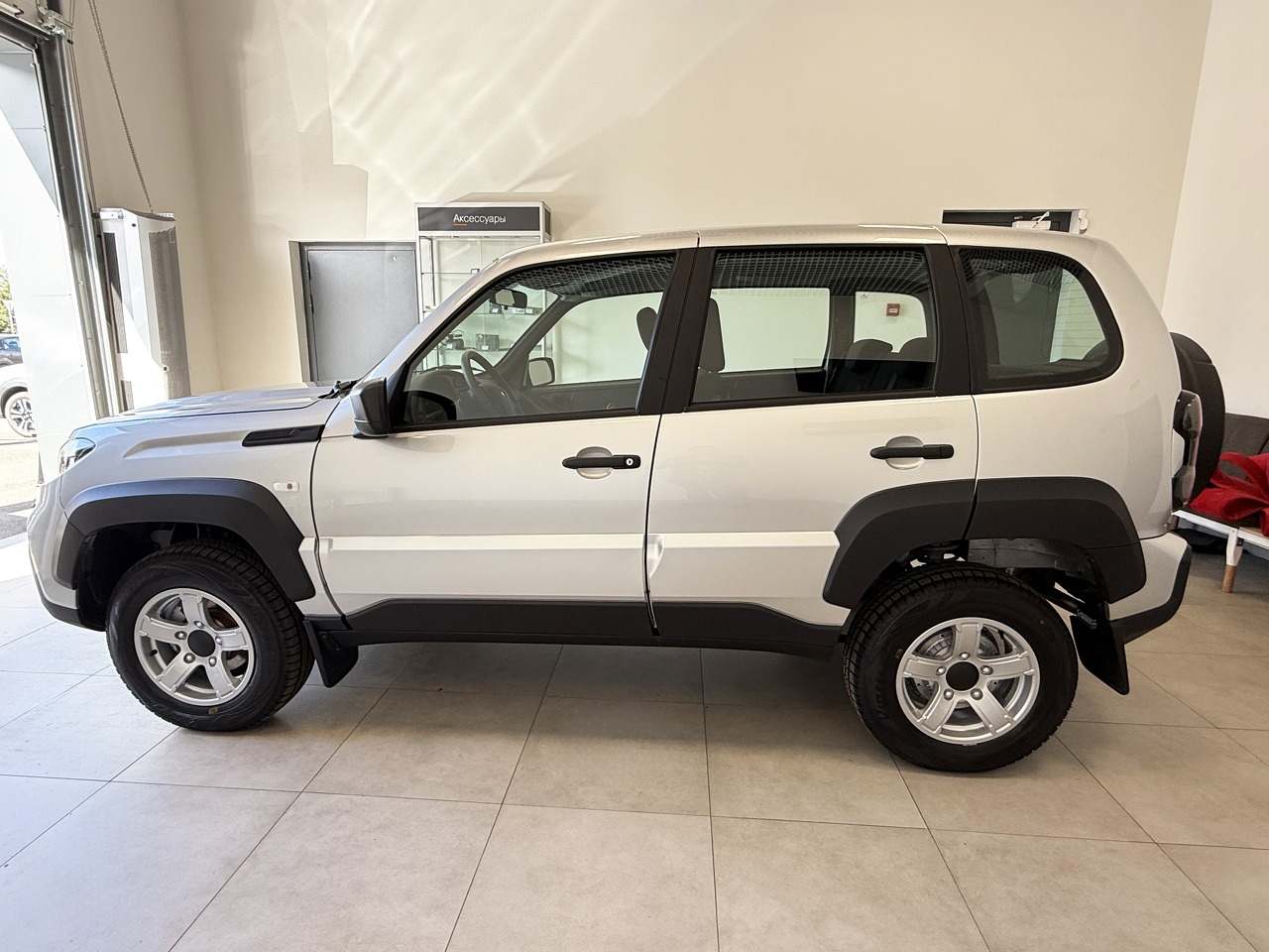 Легковой автотранспорт - LADA Niva Travel 1.7 MT (83 л.с.) 4WD