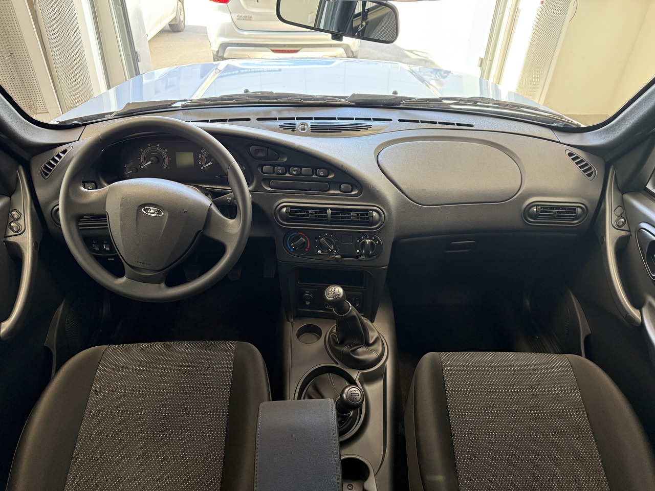 Легковой автотранспорт - LADA Niva Travel 1.7 MT (83 л.с.) 4WD