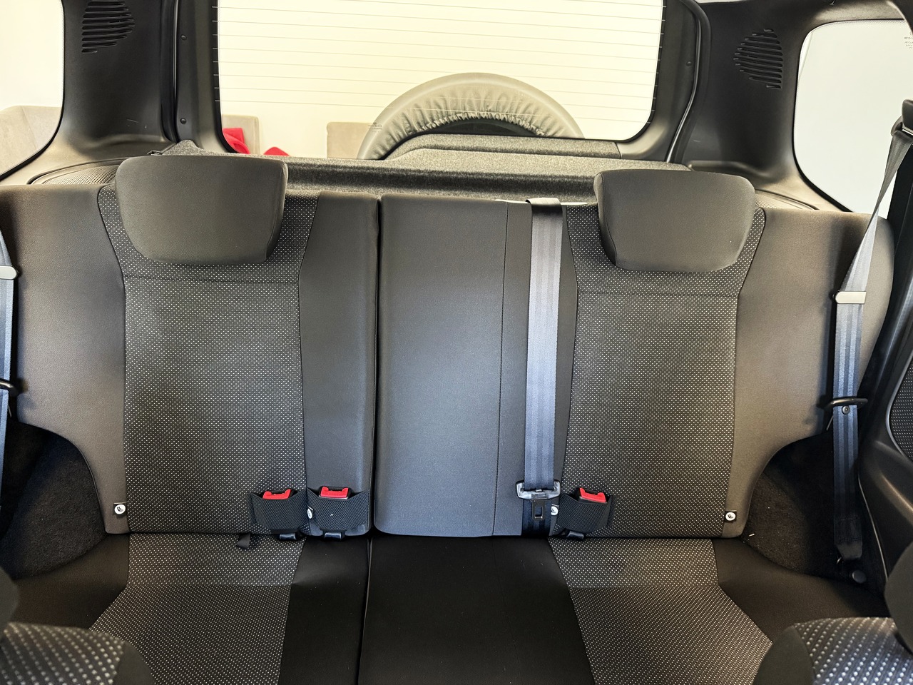 Легковой автотранспорт - LADA Niva Travel 1.7 MT (83 л.с.) 4WD