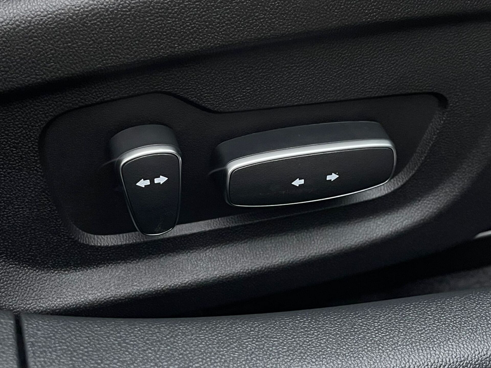 Легковой автотранспорт - CHANGAN Lamore 1.5 AMT (180 л.с.)