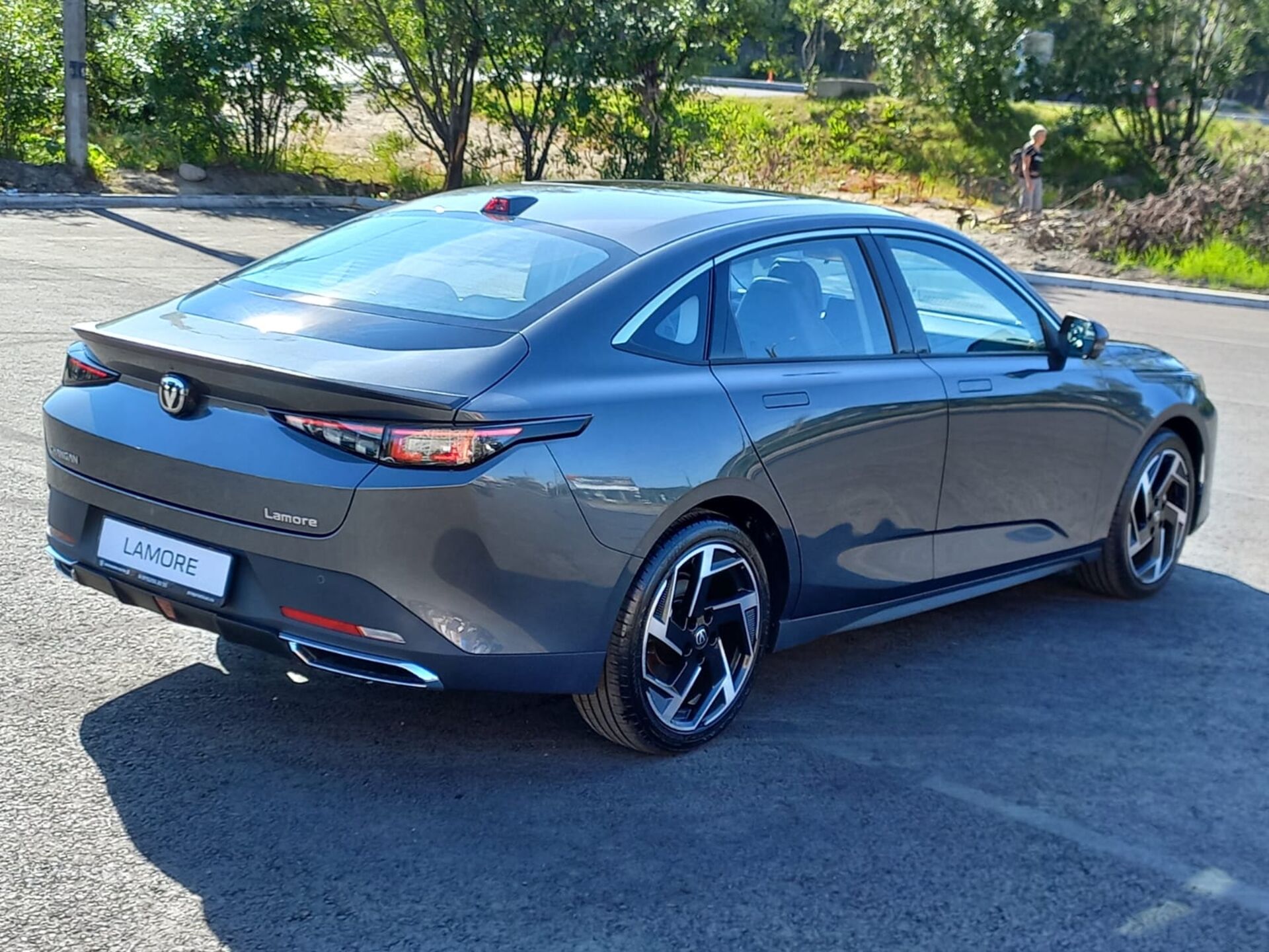 Легковой автотранспорт - CHANGAN Lamore 1.5 AMT (180 л.с.)