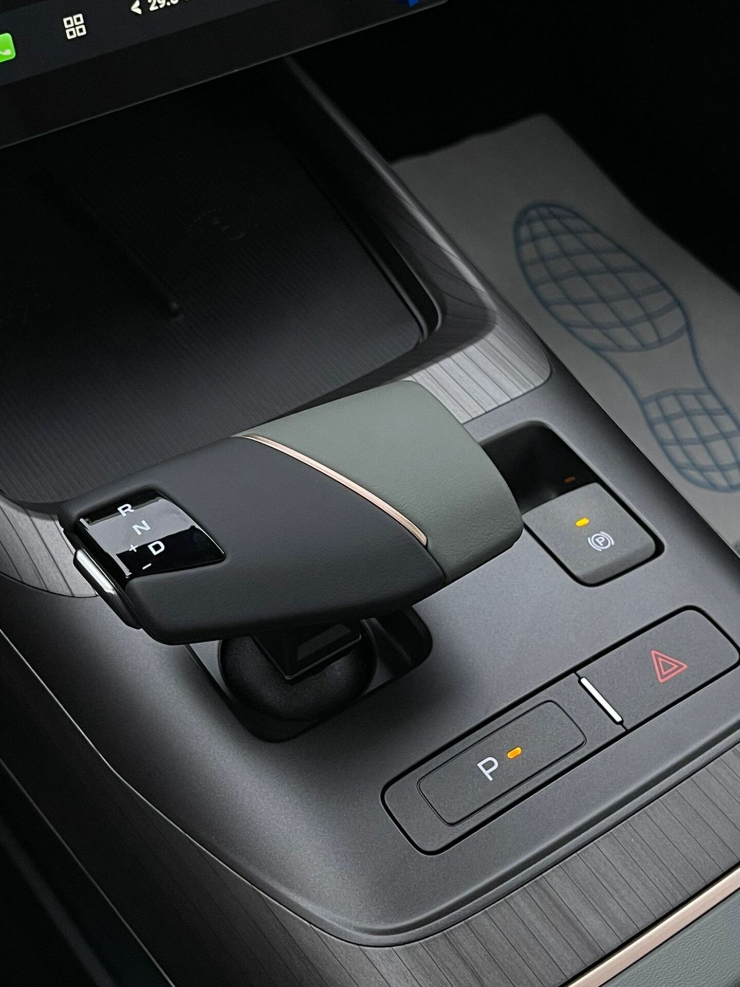 Легковой автотранспорт - CHANGAN Lamore 1.5 AMT (180 л.с.)