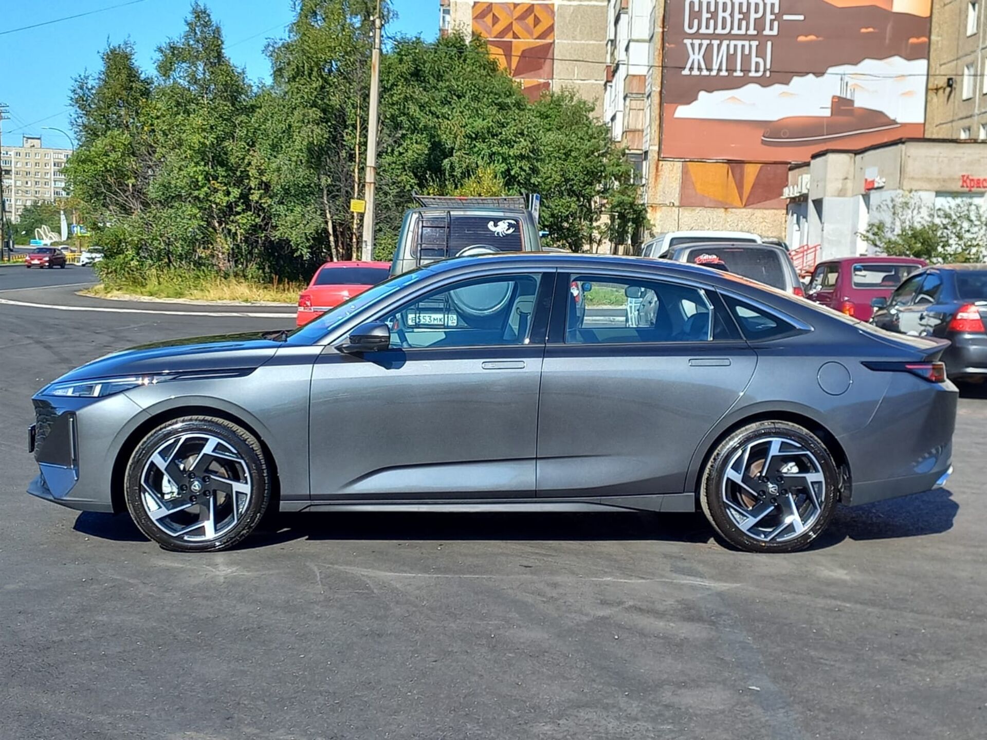 Легковой автотранспорт - CHANGAN Lamore 1.5 AMT (180 л.с.)