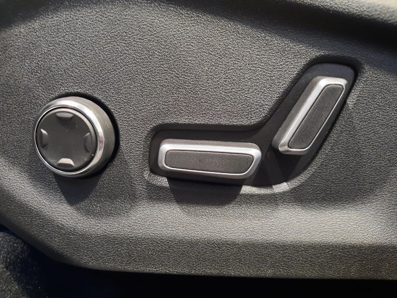 Легковой автотранспорт - GEELY Monjaro 