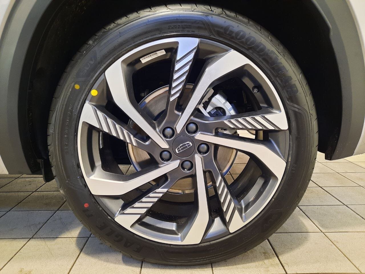 Легковой автотранспорт - GEELY Monjaro 