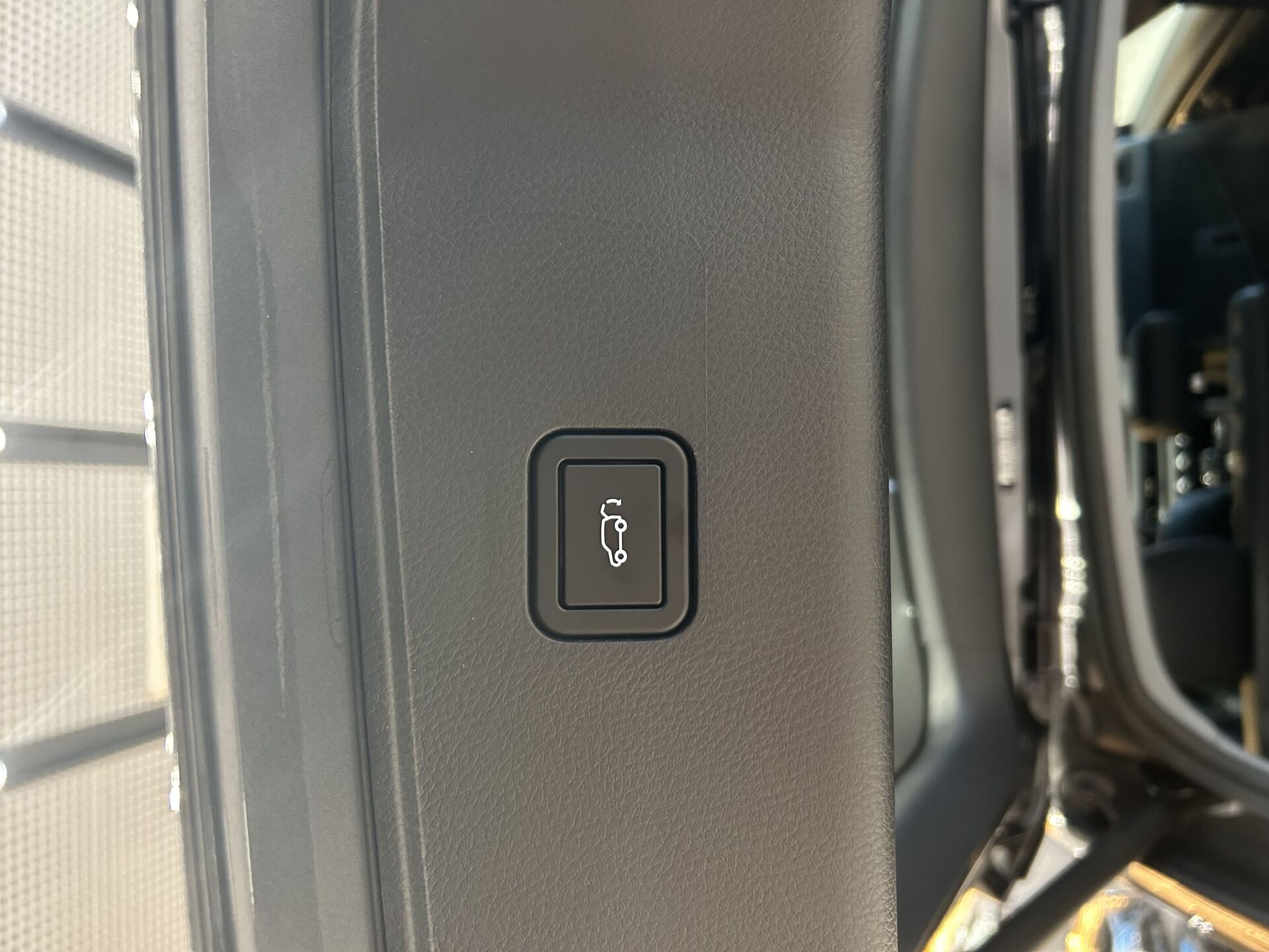 Легковой автотранспорт - CHANGAN CS95 2.0 AT (226 л.с.) 4WD